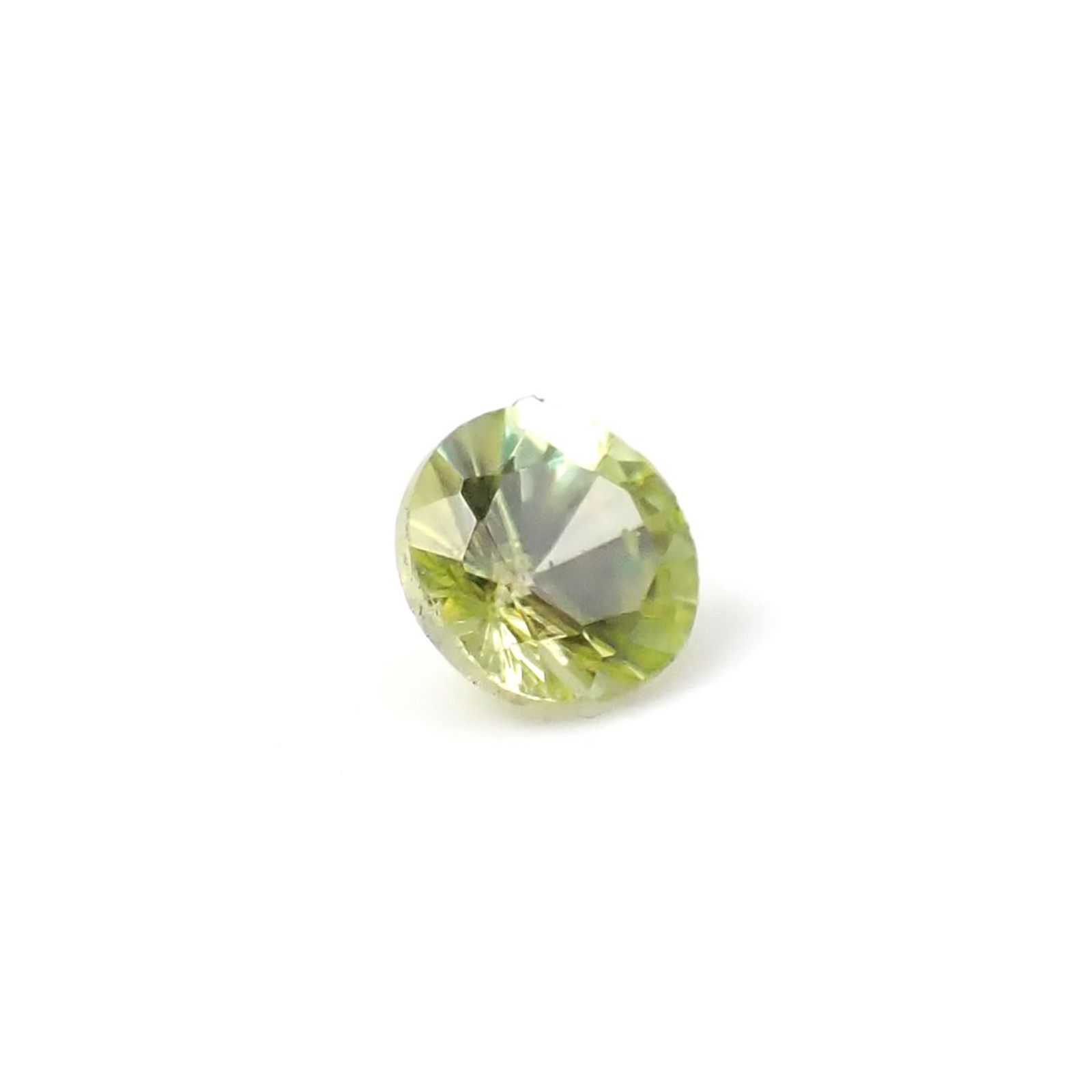 スフェーン(宝石名スフェーン)マダガスカル産 識別済 0.28ct / 3.9x3.9mm前後 [251231370]