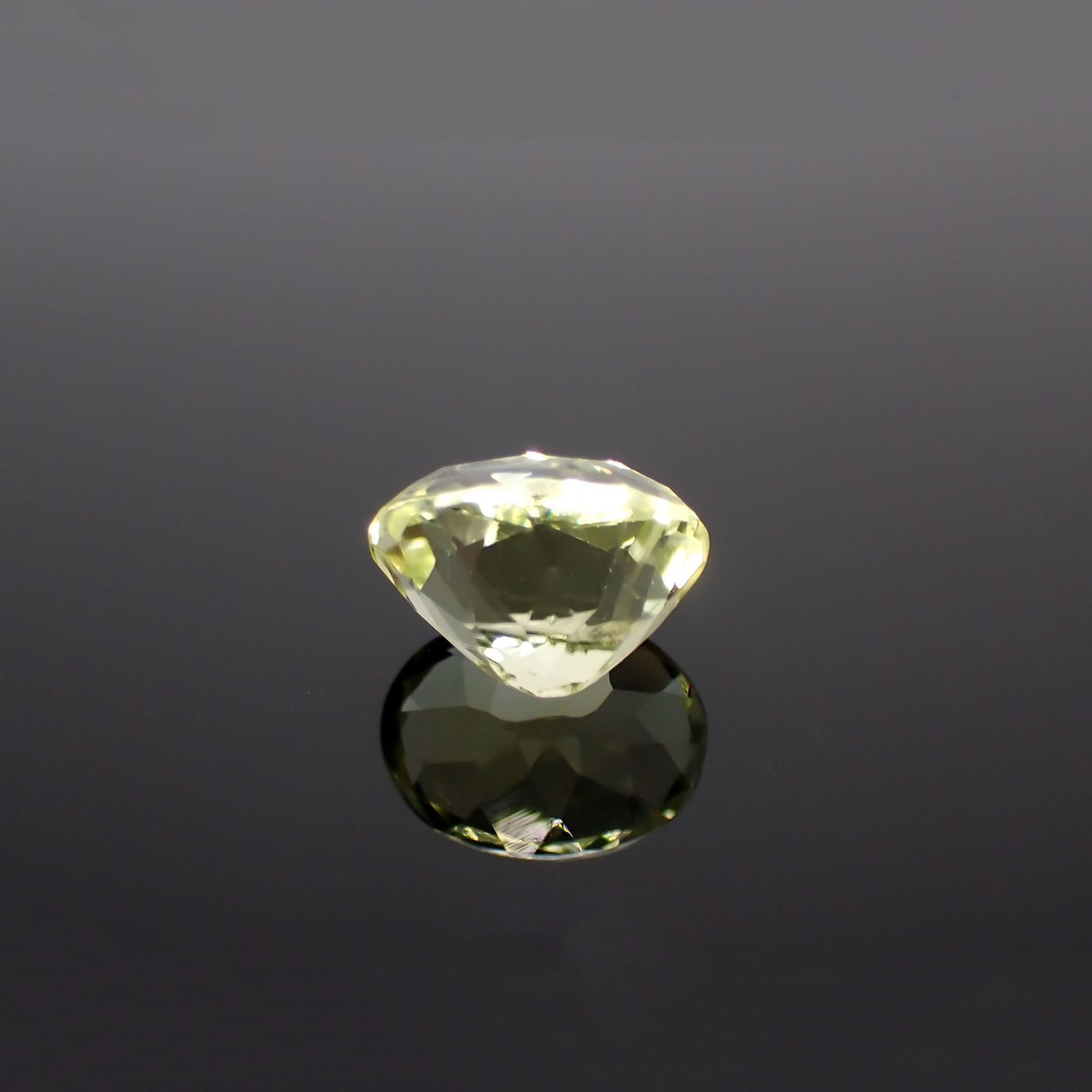 シリマナイト(宝石名シリマナイト)インド産 識別済 1.73ct / 7.8x6mm前後 [211113694]