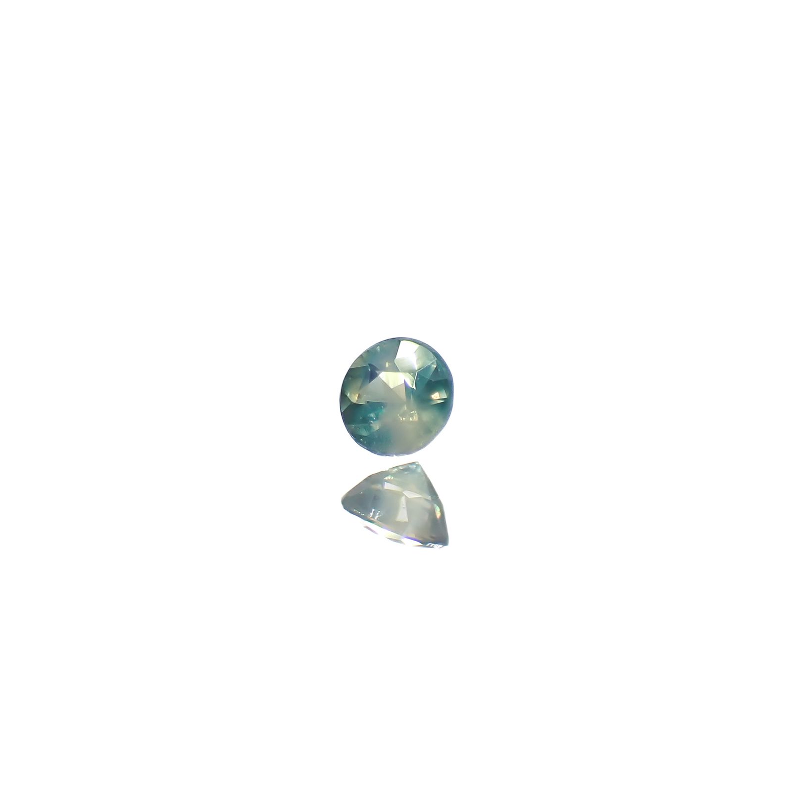 アレキサンドライトキャッツアイ ブラジル産/EmeraldMains社製 0.045ct[240527596]2.1x2.1mm前後