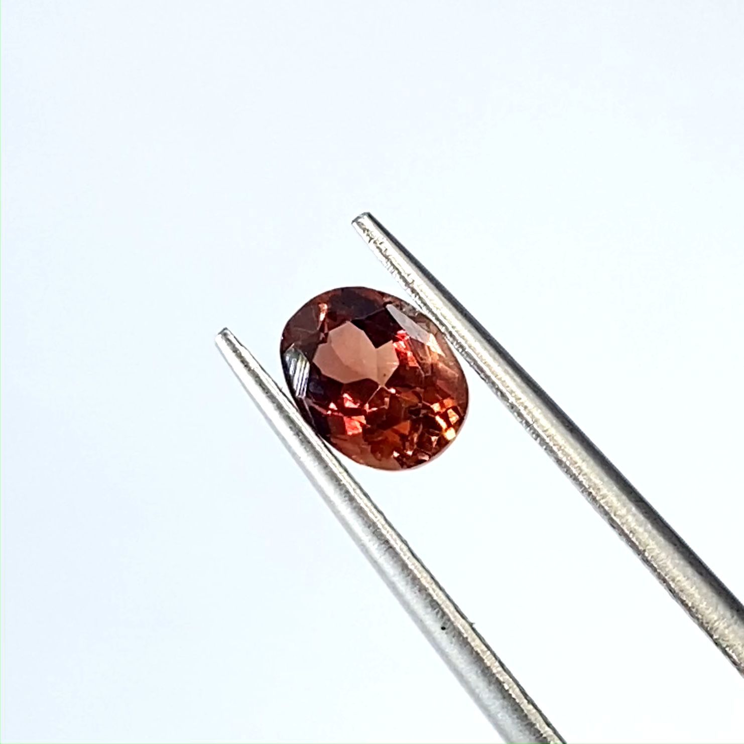 アンデシン(宝石名アンデシン)チベット産 識別済 0.71ct / 6.4x5mm前後