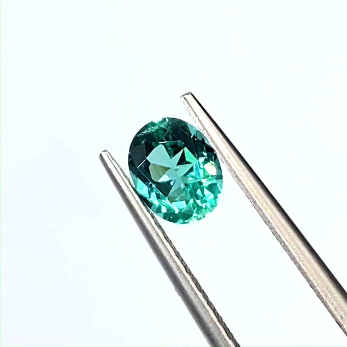 ノンオイル エメラルド(宝石名エメラルド)ロシア産 0.65ct GIA鑑付