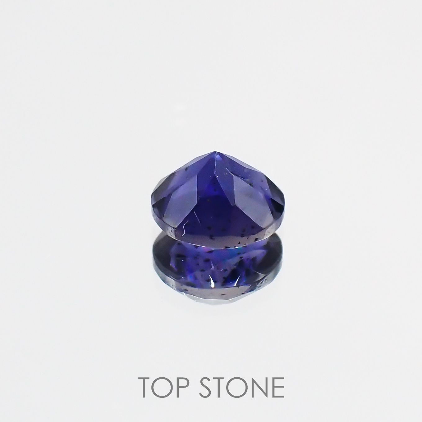 アイオライトサンストーン インド・ブラジル産 ルース 0.39ct[210611097]5×5mm前後