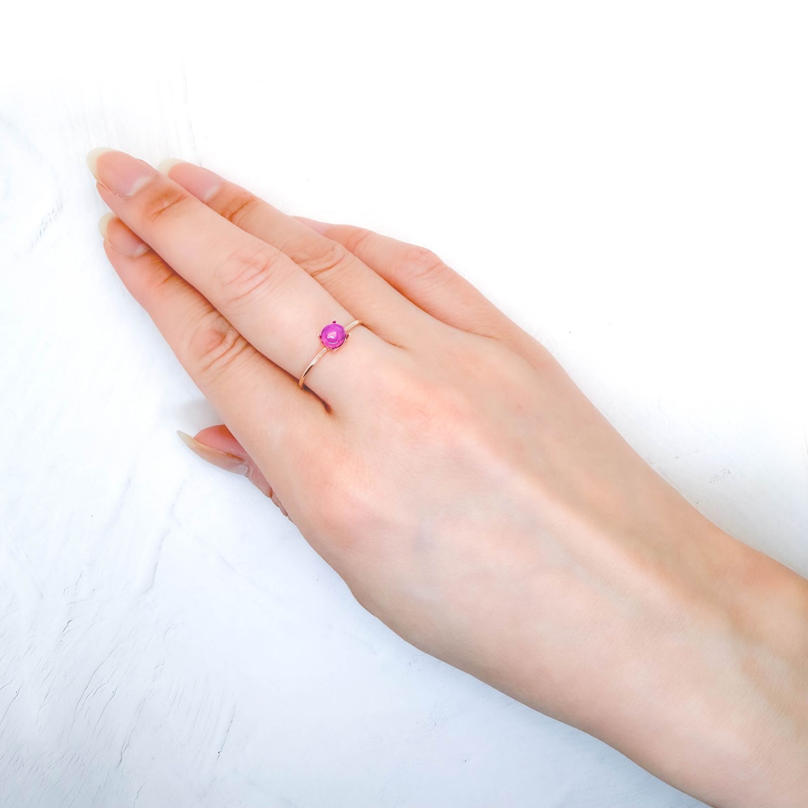 スタールビー ビルマ産 0.72ct / 5x4.6mm前後 [260532249]