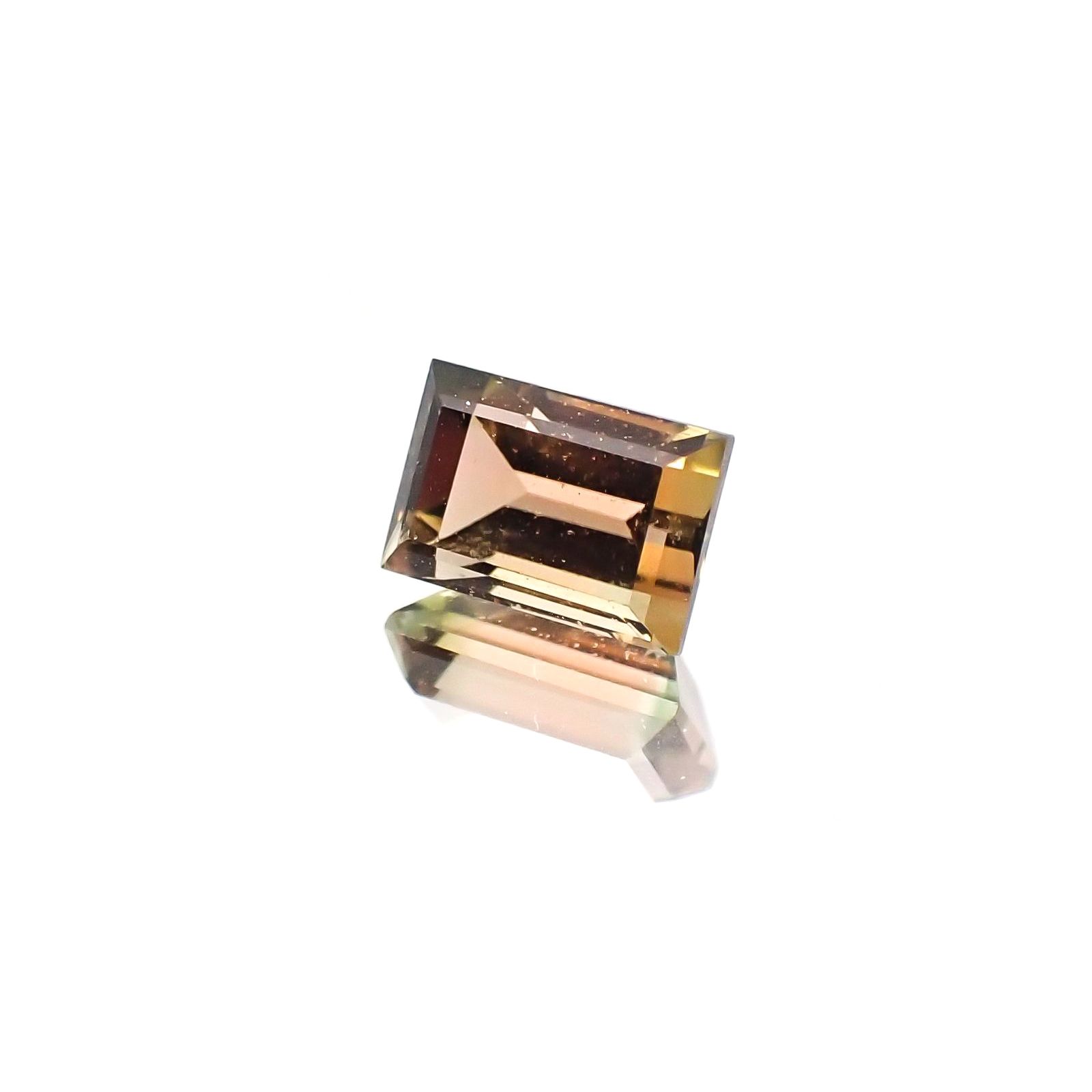 バイカラートルマリン(宝石名バイカラー・トルマリン)ブラジル産 0.77ct 識別済[230622366]6.1x4mm前後