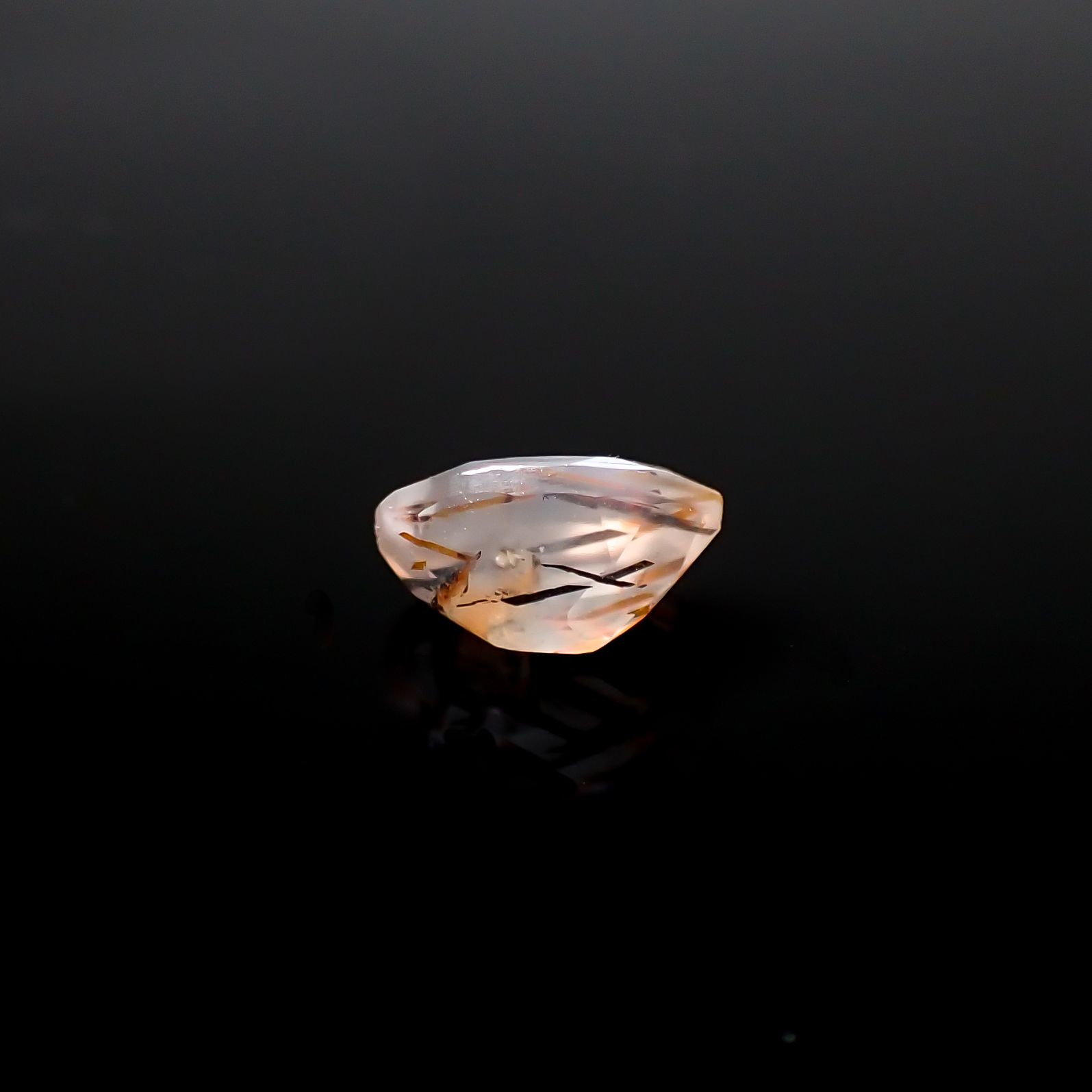 レインボーラティスサンストーン オーストラリア産 1.21ct [250229853]8.2x6mm前後
