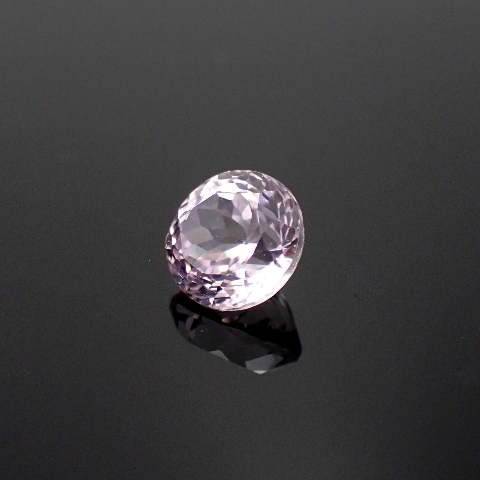 クンツァイト アフガニスタン産 1.15ct[231224775]6.2x6.2mm前後