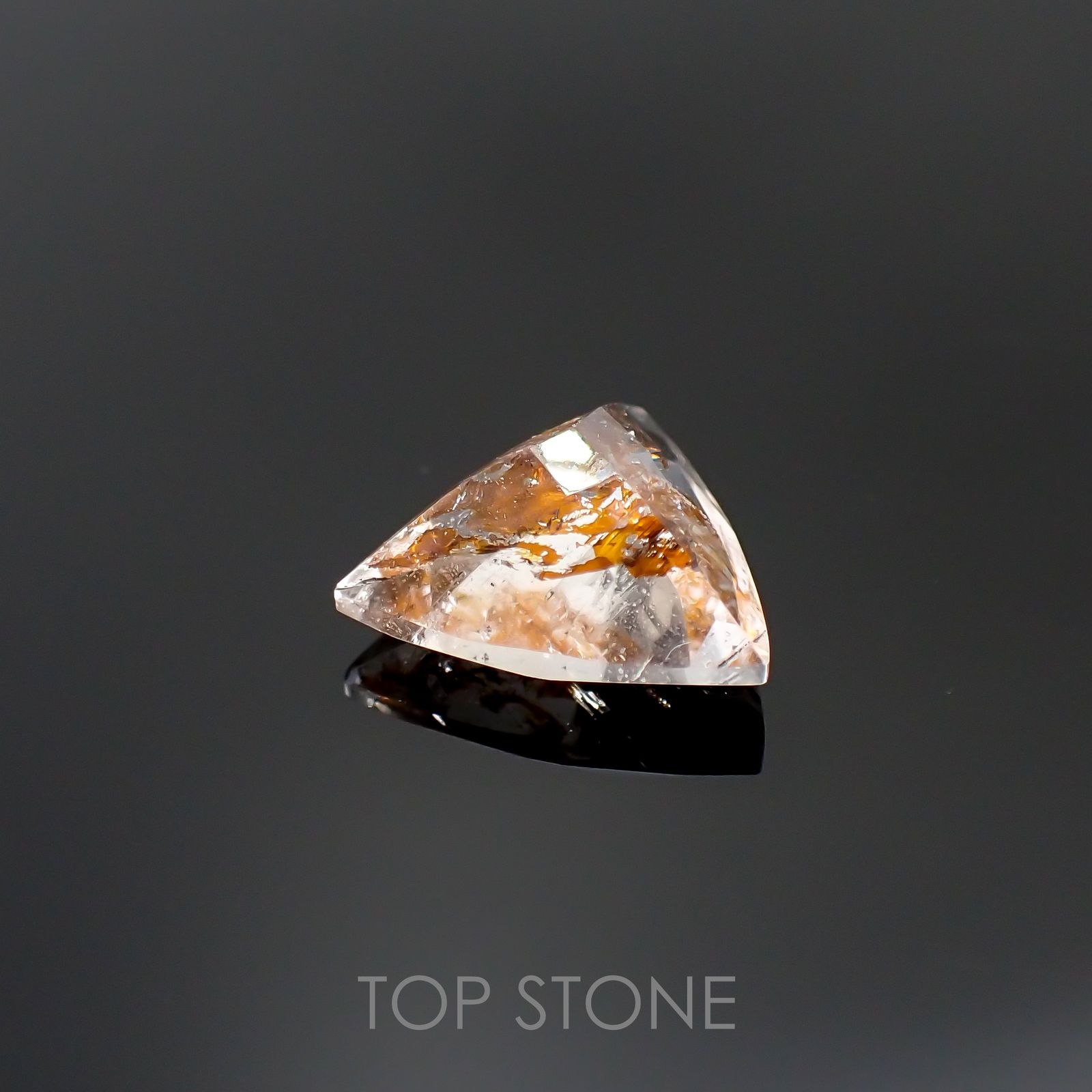 オーロラクォーツ ブラジル・ミナスジェライス産 4.70ct[220114378]12.4x13.1mm前後