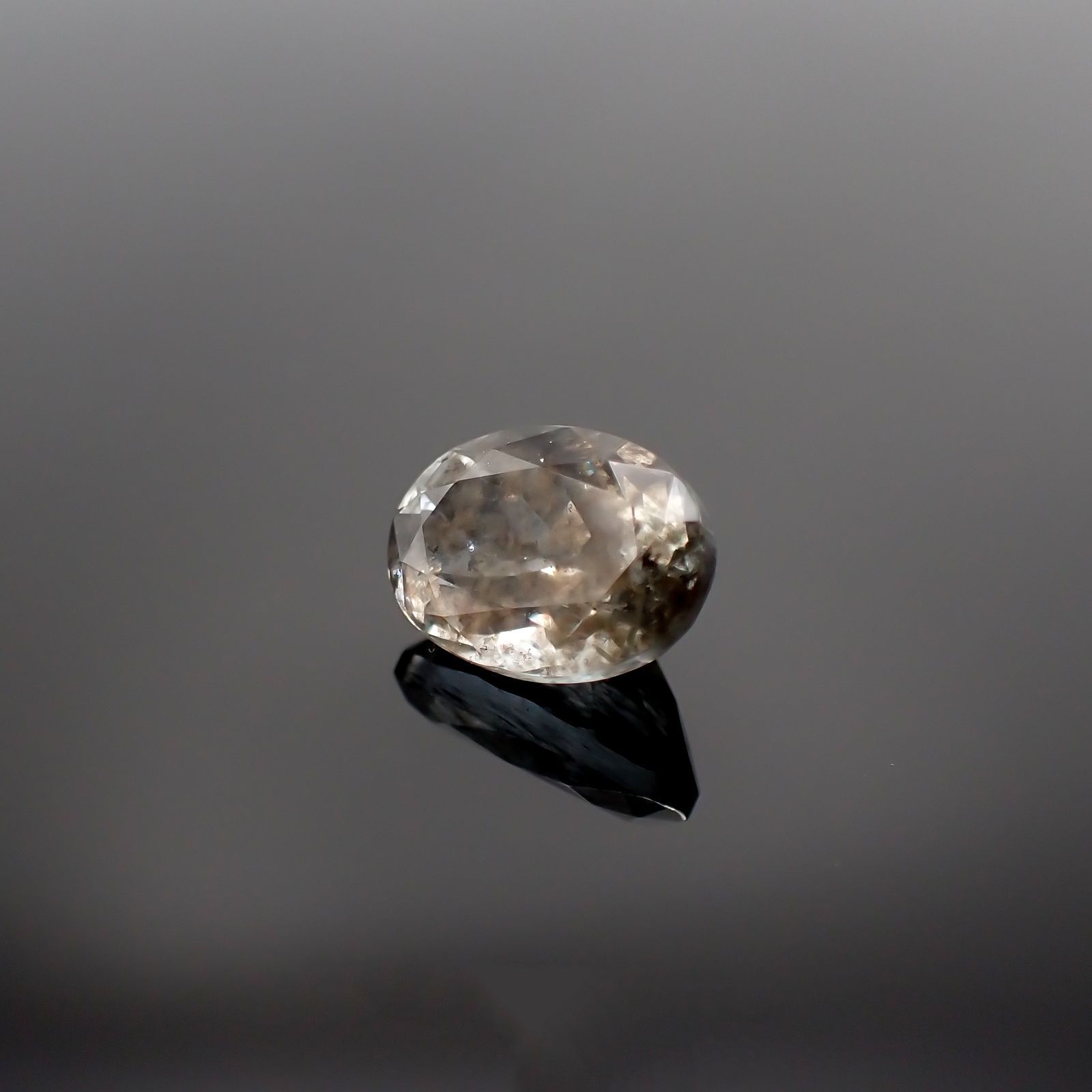 アベンチュリンアクアマリン(宝石名アクアマリン) ナイジェリア産 2.41ct 識別済[210712988]10×7.1mm前後