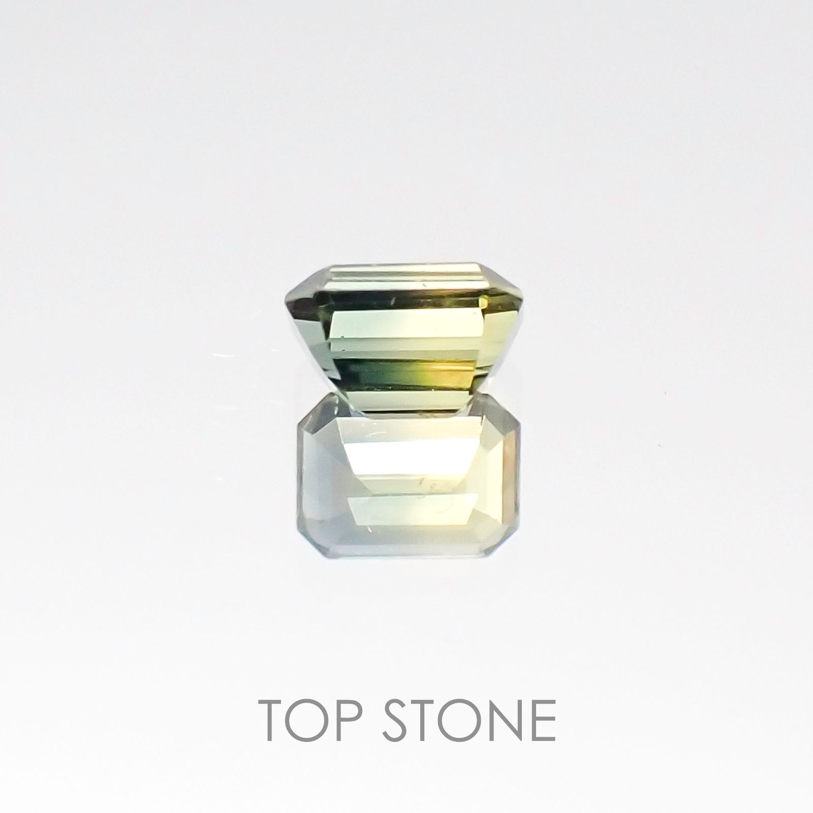 バイカラーサファイア タンザニア産 ルース 0.22ct[20106690]3.6×2.7mm前後