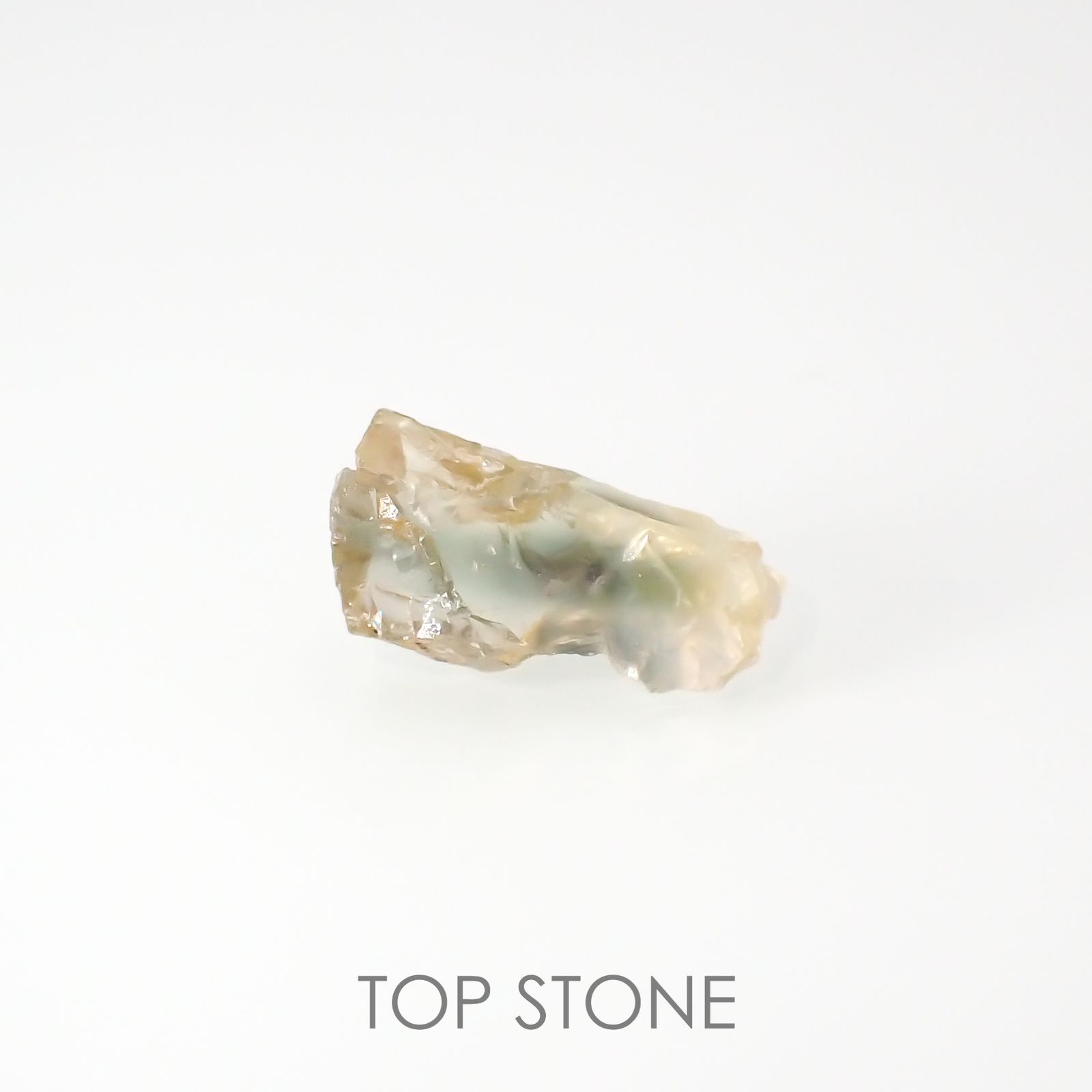 オレゴンサンストーン原石 アメリカ・オレゴン州産 3.83ct[230220418]14.6x7.7mm前後