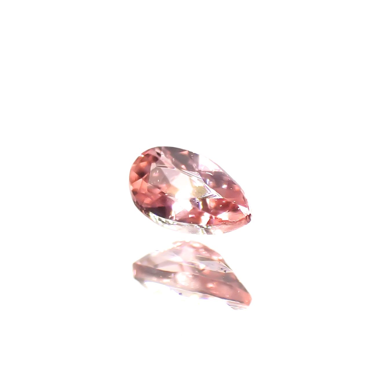 ヴェイリネナイト パキスタン産 0.046ct[240929183]2.9x1.7mm前後