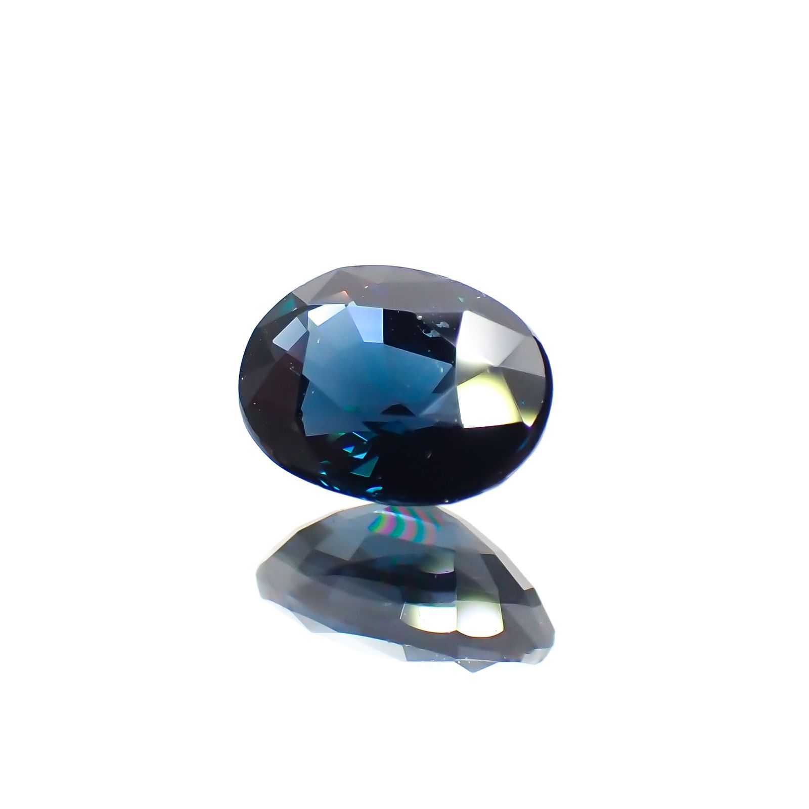 ブルースピネル(宝石名ブルー・スピネル)スリランカ産 1.337ct ソ付(彩珠)[220817239]7.6x5.7mm前後