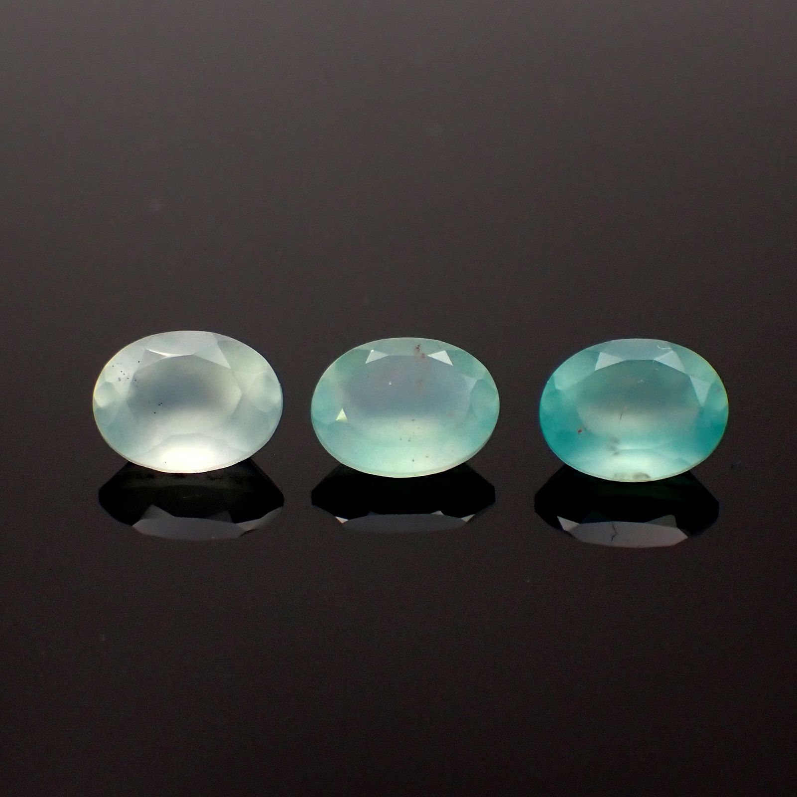 <ランダムセレクト1個販売> アクアプレーズ オーバルカット 南アフリカ産 1.25ct前後[20084661]8×6mm前後