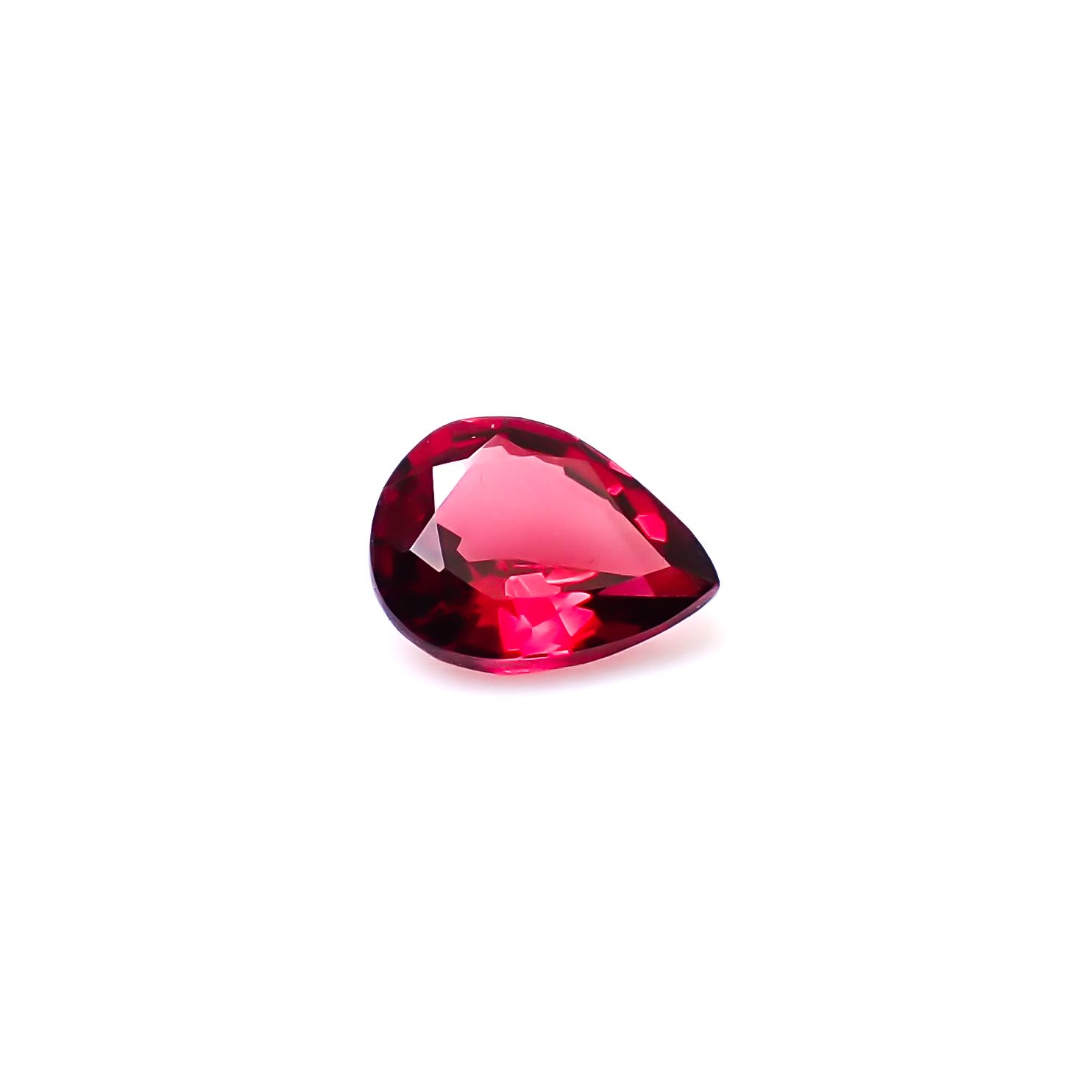 レッドスピネル(宝石名レッド・スピネル)タンザニア産 識別済 0.30ct / 5.1x3.9mm前後 [260732565]