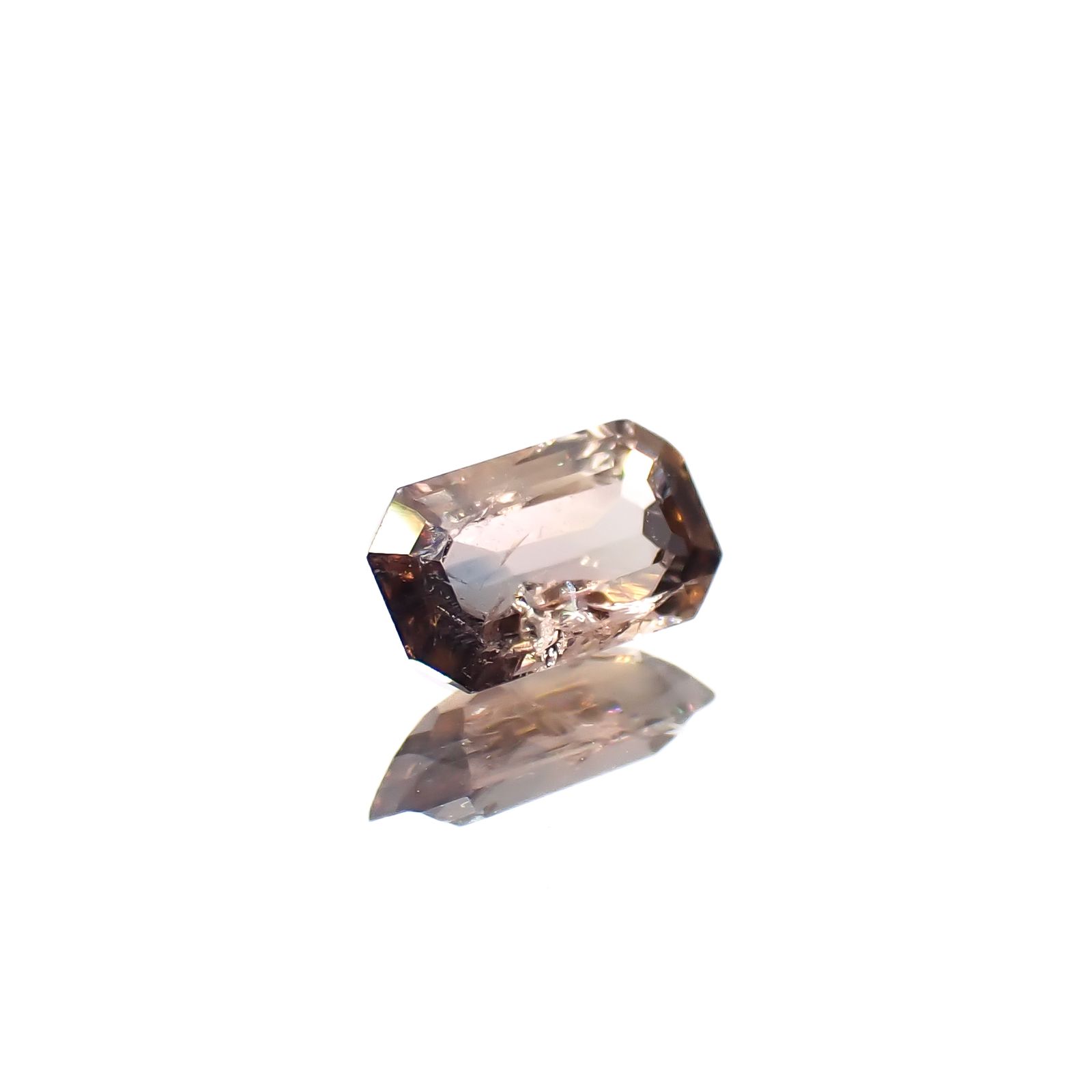 ブルーティントアキシナイト パキスタン産 0.28ct[240628350]5.3x3mm前後
