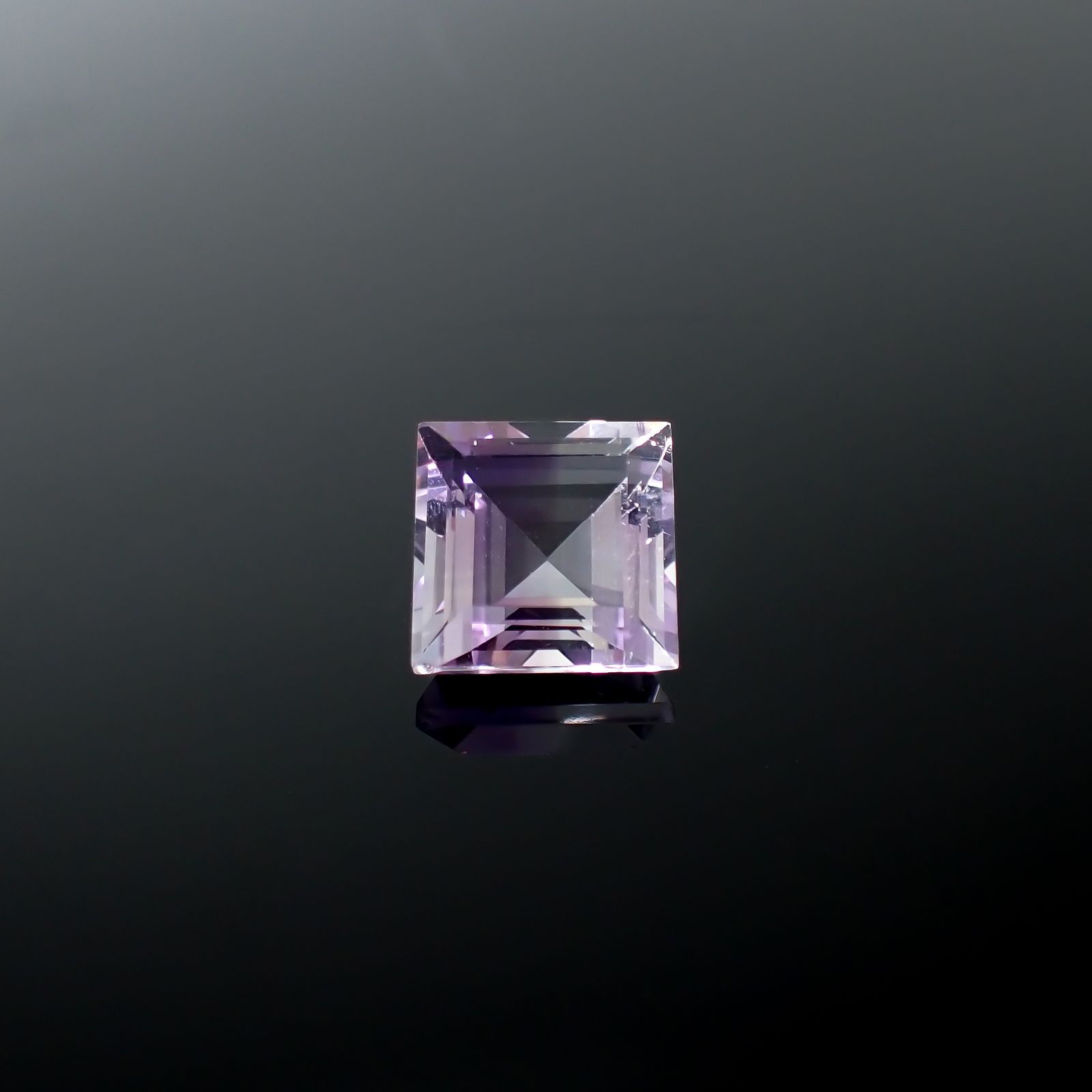 アワーグラスアメジスト モロッコ産 6.37ct[240125639]11x10.9mm前後