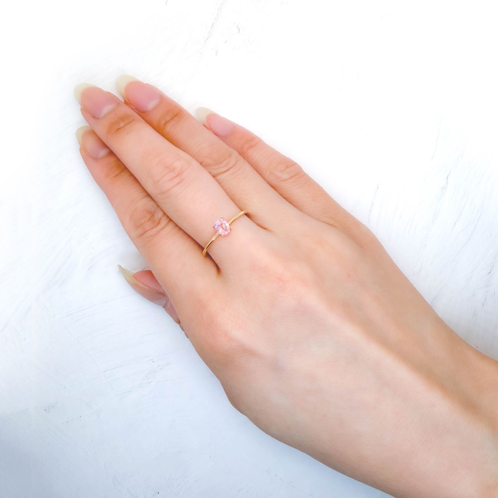 ペツォッタイト(宝石名ペツォッタイト)マダガスカル産 ソ付(彩珠) 0.352ct / 5x4mm前後 [260814339]