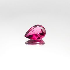 パープルトルマリン(宝石名パープル・トルマリン)ブラジル産 0.88ct 識別済[231023894]8.1x5.7mm前後