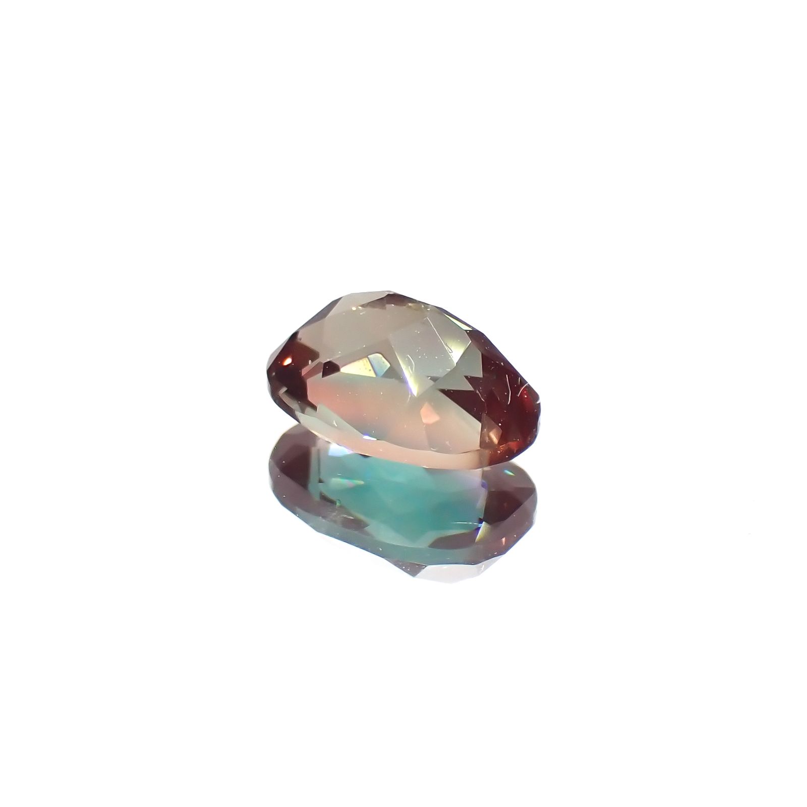 カラーチェンジアンデシン モンゴル産 0.71ct[230421477]6.9x5mm前後