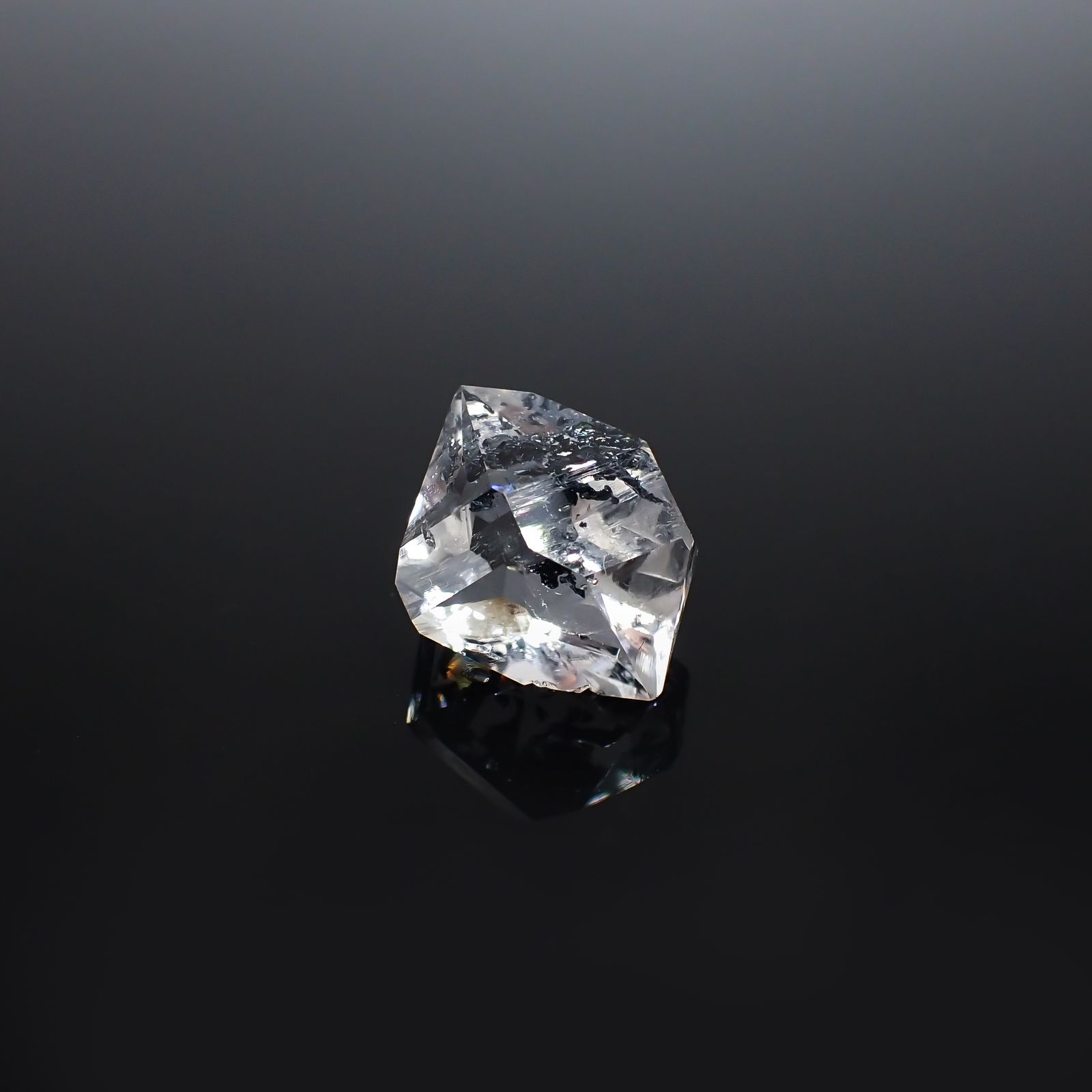 ハーキマーダイヤモンド 原石 アメリカ・ニューヨーク州産 18.46ct[231225127]20x15.5mm前後