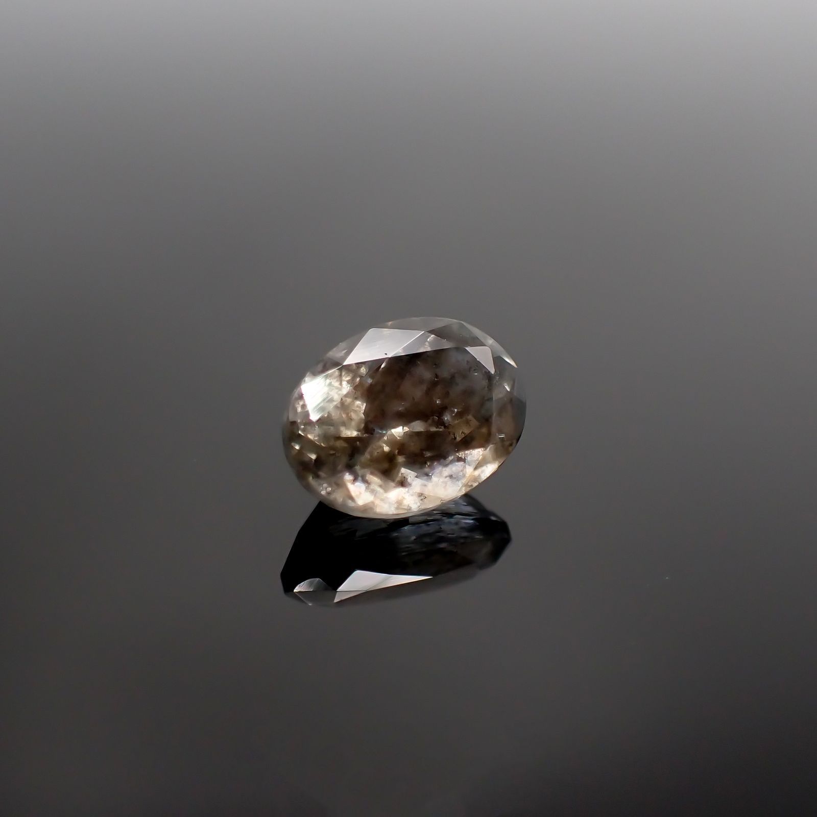 アベンチュリンアクアマリン(宝石名アクアマリン) ナイジェリア産 2.41ct 識別済[210712988]10×7.1mm前後