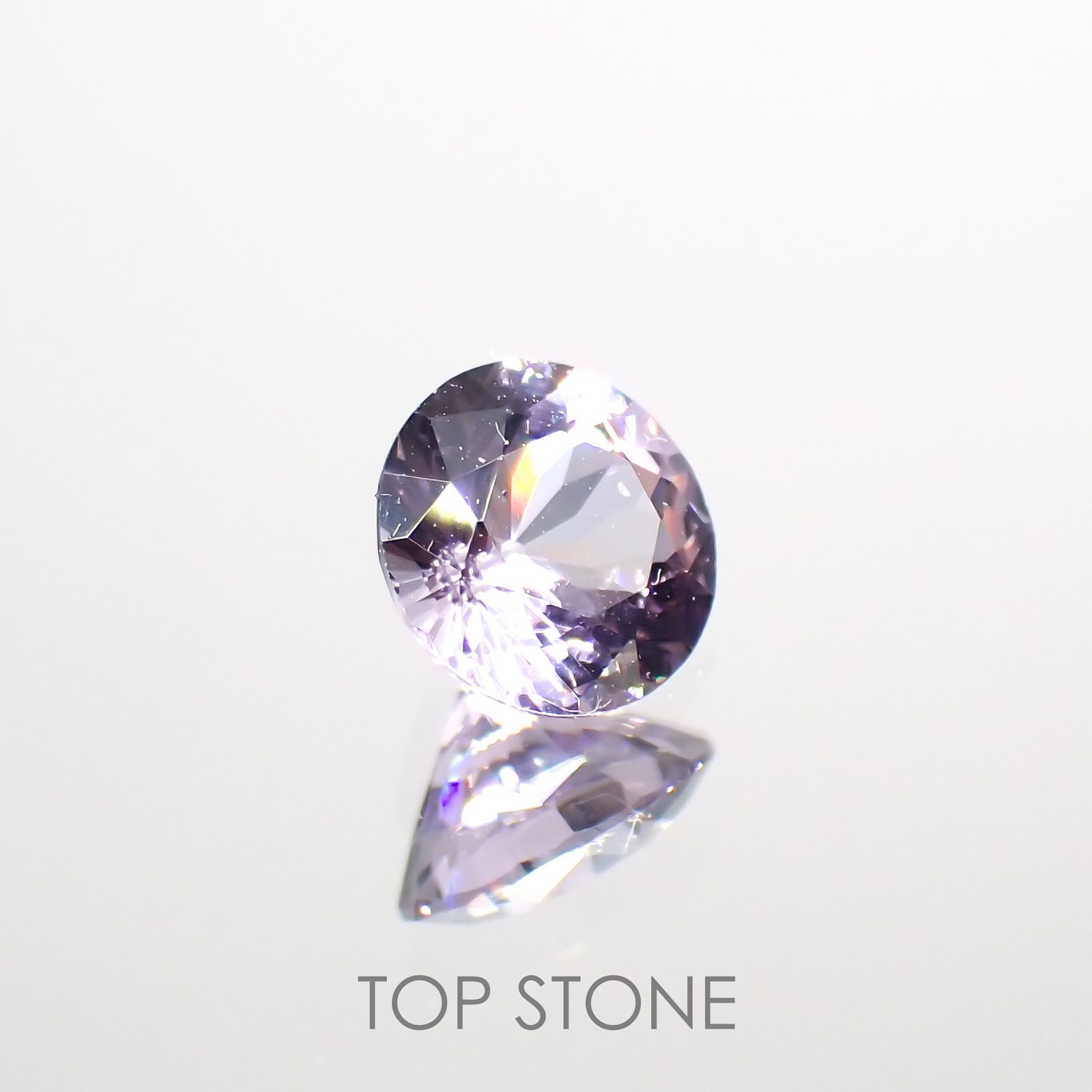ラベンダーピンクスピネル(宝石名スピネル)ビルマ/マダガスカル産 0.55ct 識別済[220114547]5x5mm前後
