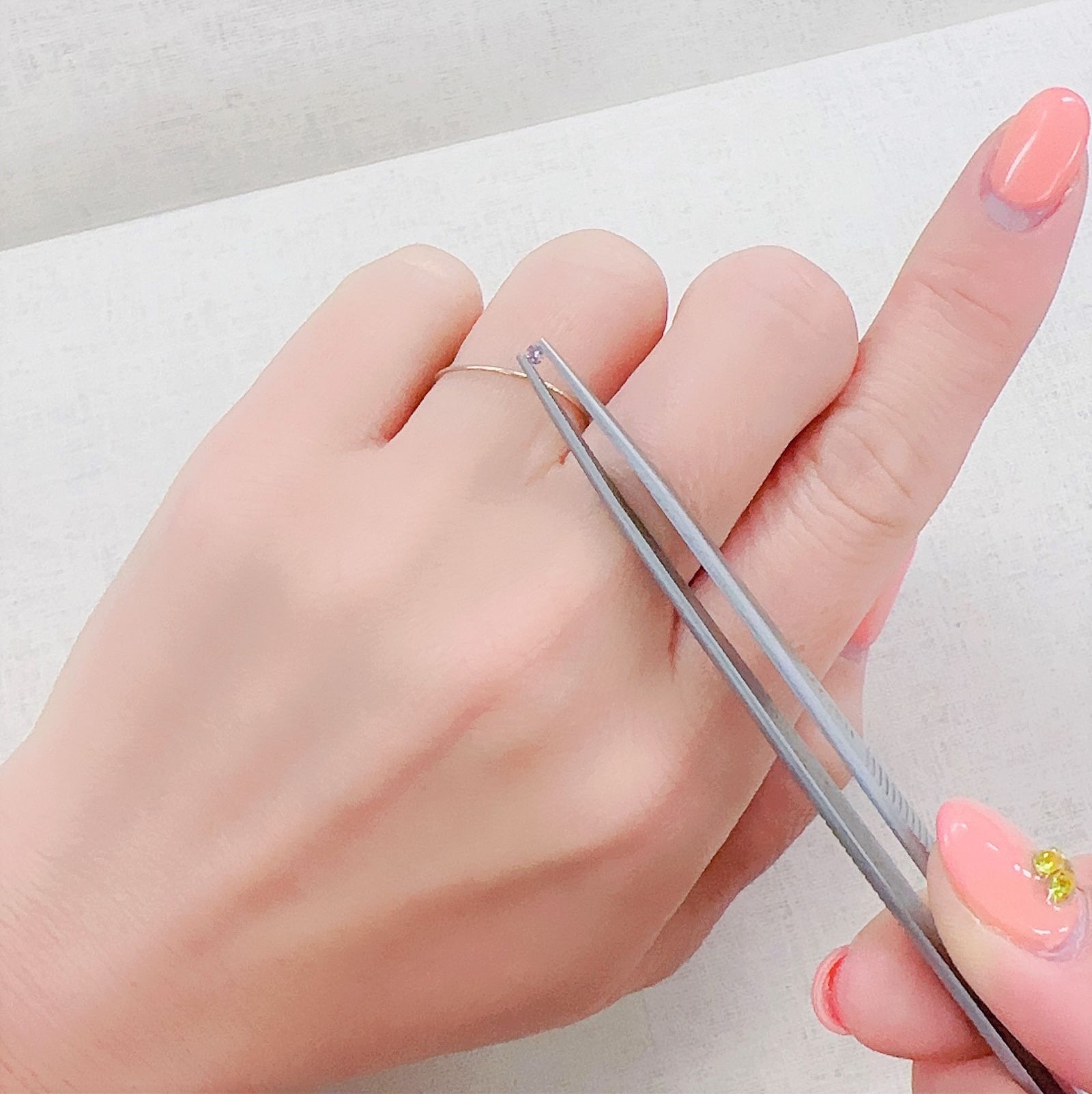 ピンクダイヤモンド(宝石名ダイアモンド I-2/FANCY PURPLISH PINK) 0.030ct ソ付(CGL)[230321210]2.03x2.06mm前後