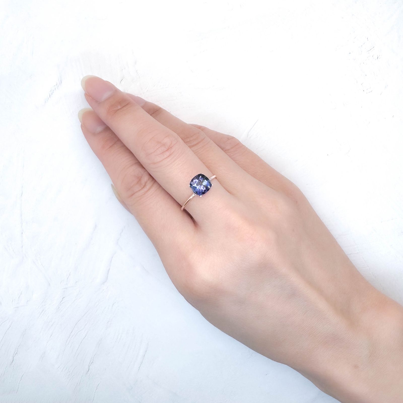 タンザナイト(宝石名タンザナイト)タンザニア産 識別済 1.66ct / 7x7mm前後 [251031242]