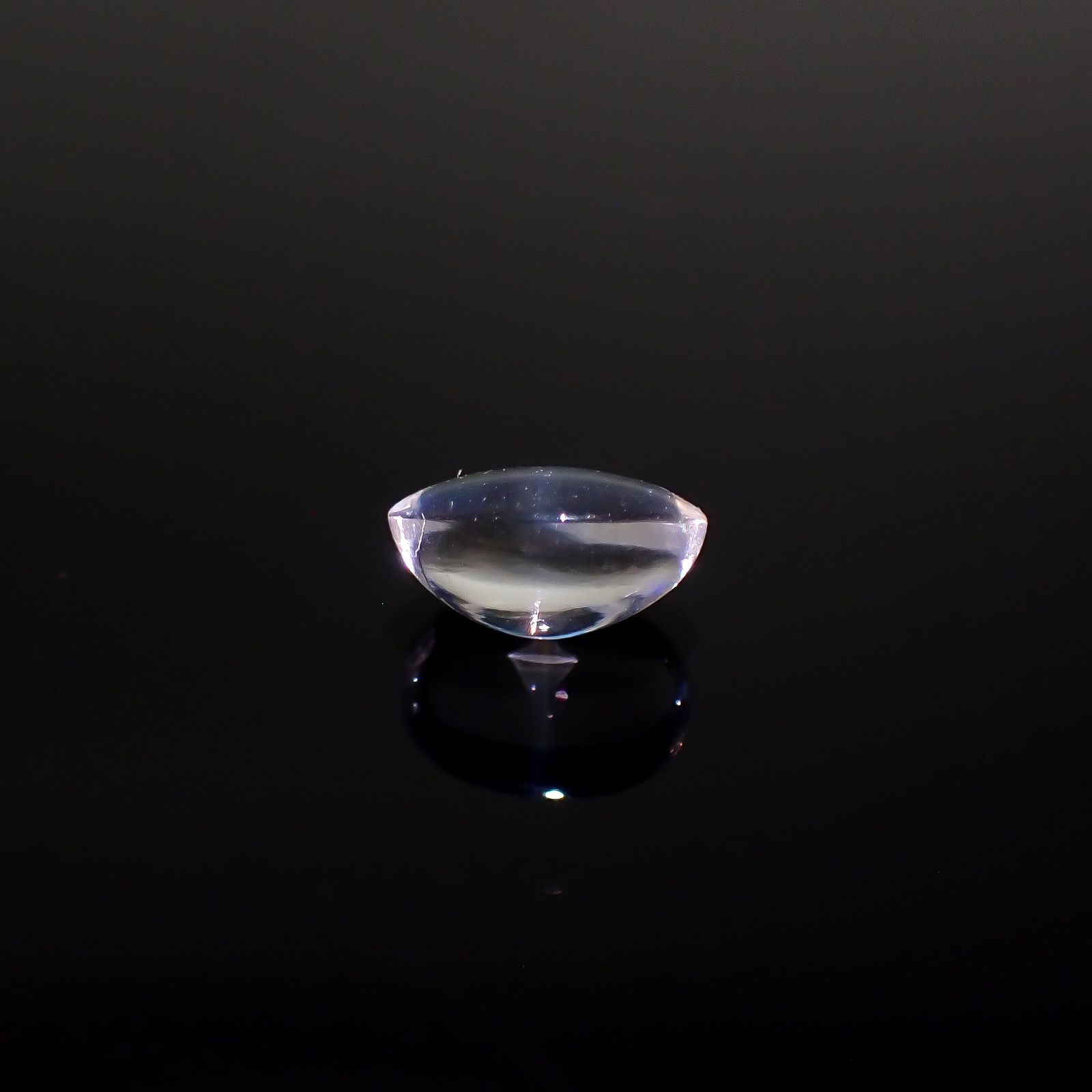 ◇バフカット◇レインボームーンストーン(宝石名ラブラドライト)マダガスカル産 1.924ct ソ付(彩珠)[240427208]9.1x6.5mm前後