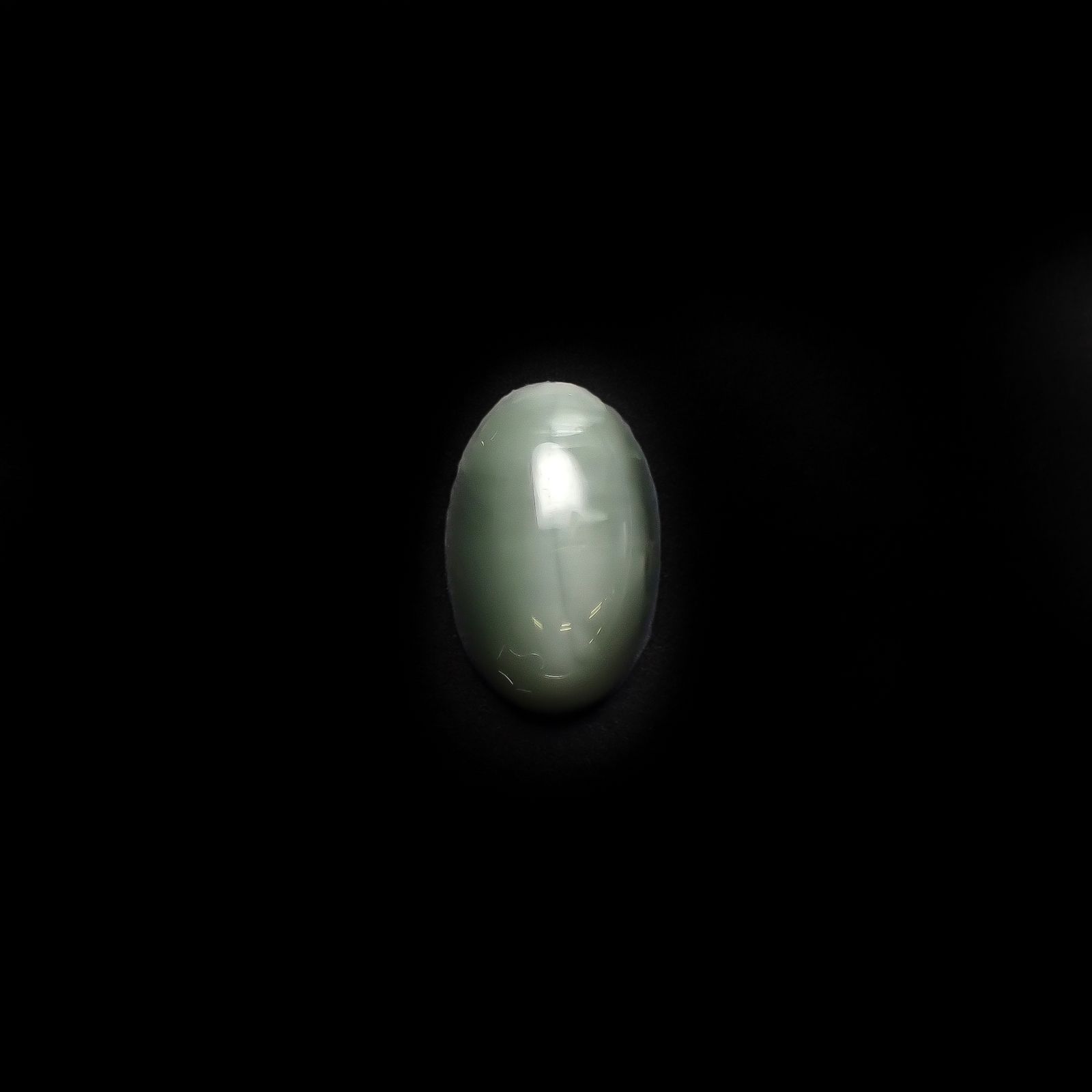 グリーンアパタイトキャッツアイ ブラジル産 9.87ct[240427181]16x10.3mm前後