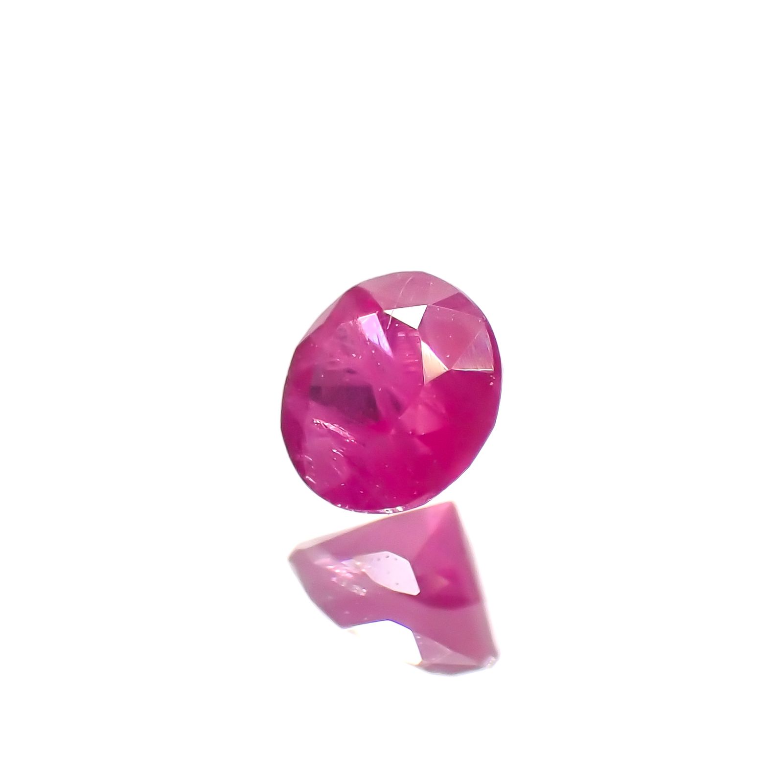 ルビー タイ/ミャンマー産 0.12ct[230321295]2.9x2.9mm前後