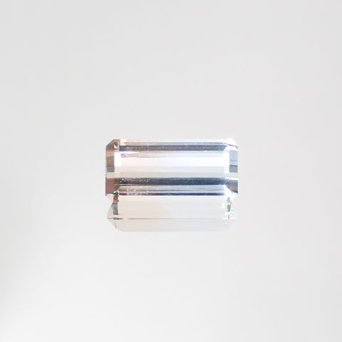 バイカラートパーズ ウクライナ産 2.77ct[231024044]11.4x5.4mm前後