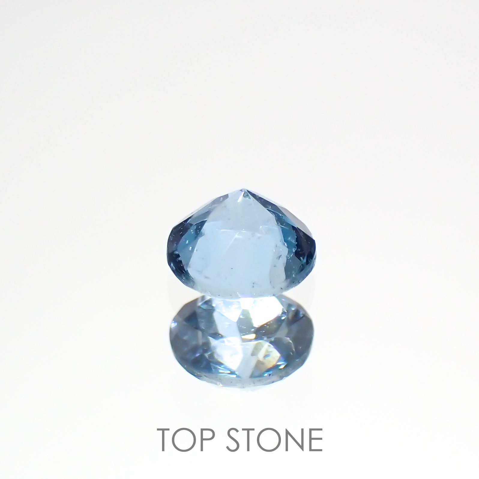 サンタマリアアクアマリン(宝石名アクアマリン)ブラジル産 0.23ct 識別済[220114674]4x3.9mm前後
