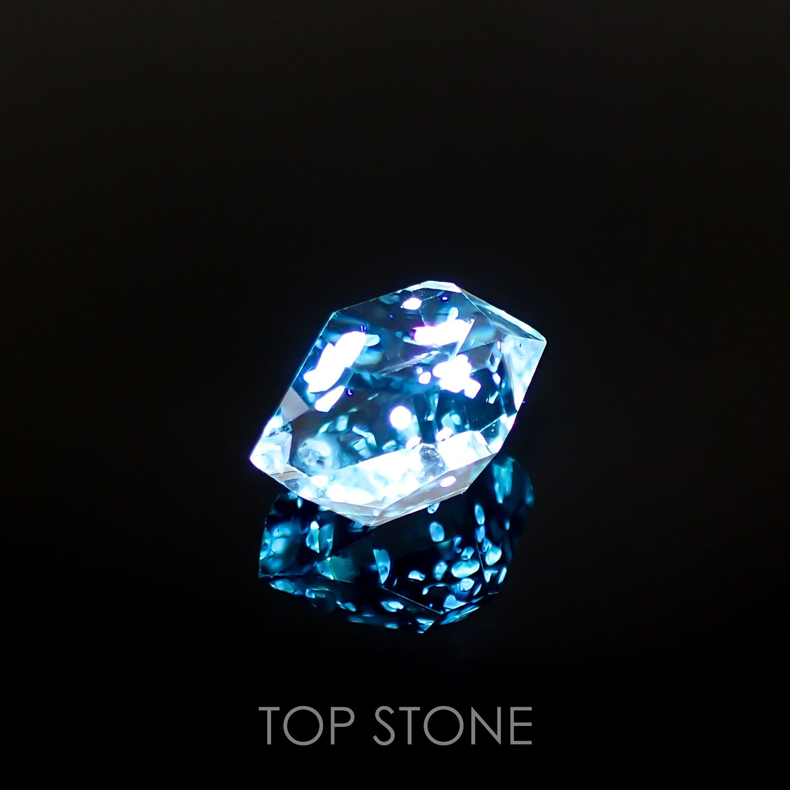 オイルインクォーツ 原石 パキスタン産 4.49ct[220917683]13.1x8.6mm前後