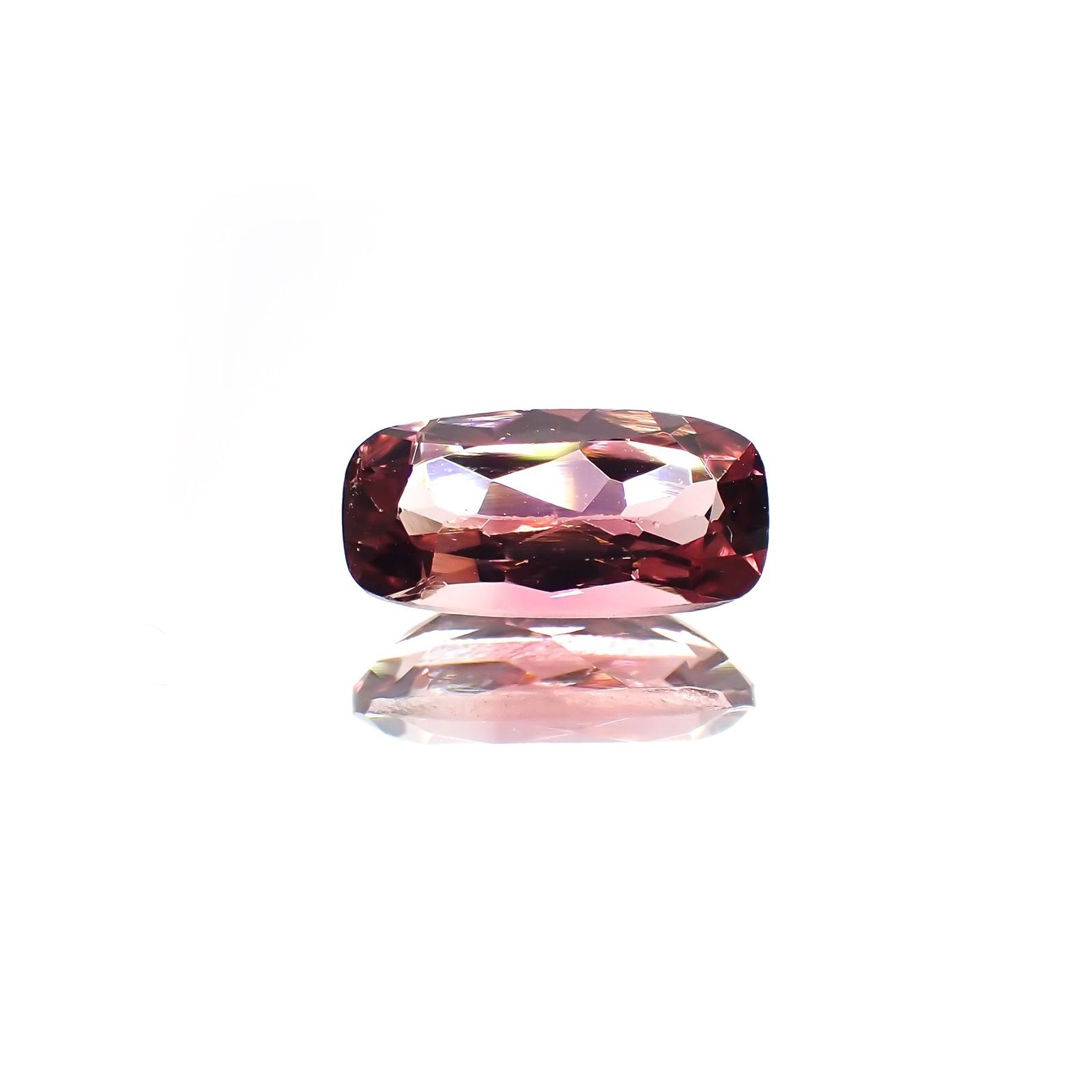 バイカラートルマリン(宝石名バイカラー・トルマリン) コンゴ民主共和国産 1.588ct ソ付(彩珠)[211013607]10.3×5.1mm前後