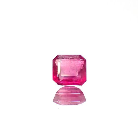 レッドベリル/ピンクベリル アメリカ・ユタ州産 0.15ct [250530372]3.3x3.2mm前後