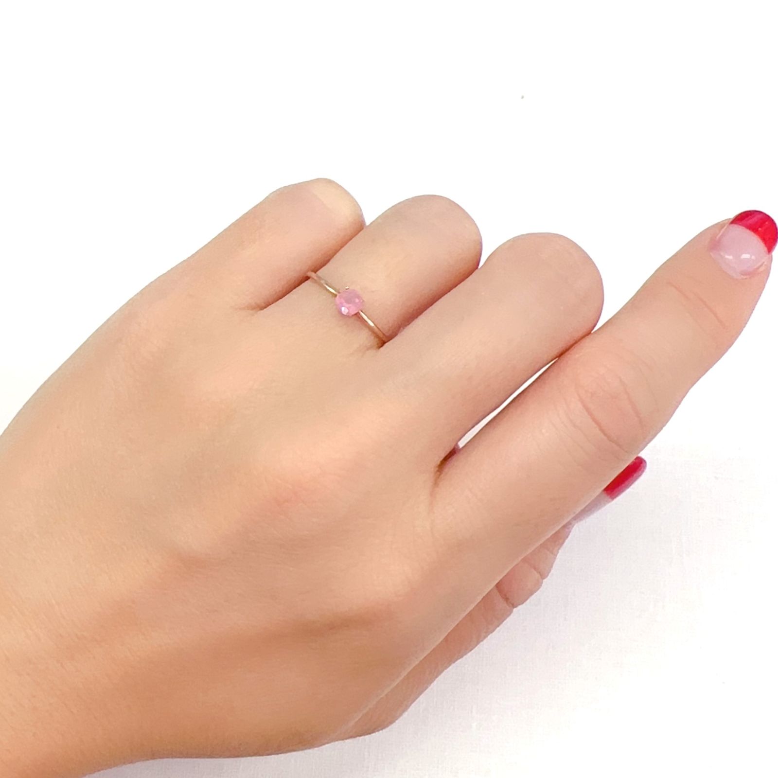 ペツォッタイト(ラズベリル)(宝石名ペツォッタイト)マダガスカル産 0.23ct 識別済[231023645]3.8x3.7mm前後