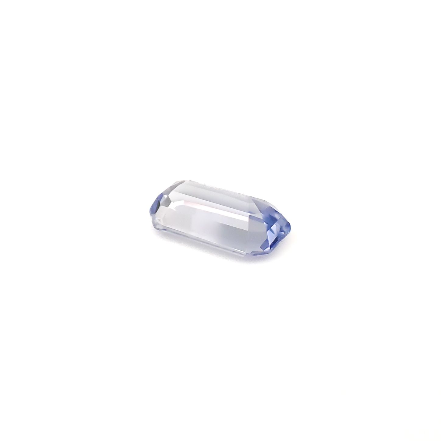 アイスブルーサファイア スリランカ/マダガスカル産 0.86ct / 7.4x4.1mm前後 [260732586]
