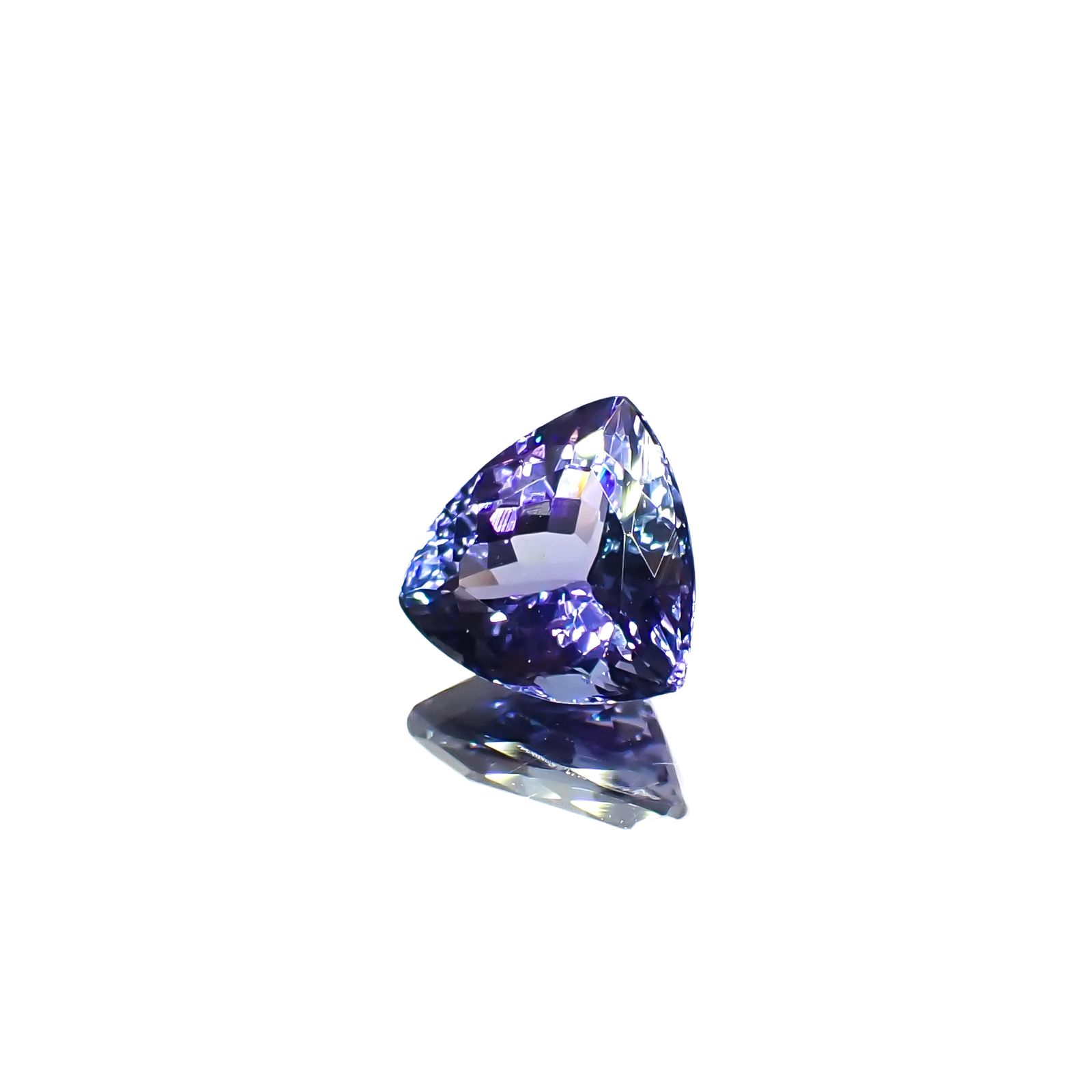 バイカラータンザナイト(宝石名タンザナイト)タンザニア産 1.68ct 識別済[231224810]7.8x7.7mm前後