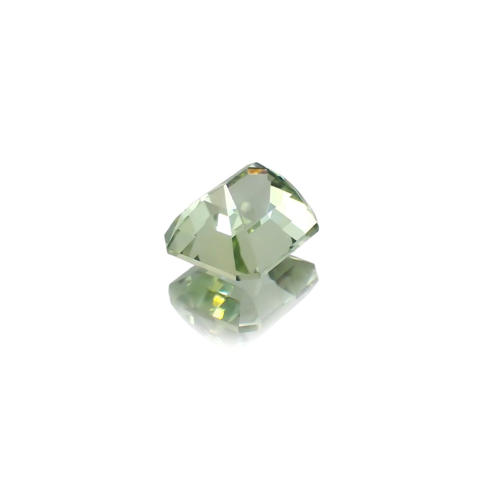 ミントトルマリン(宝石名グリーン・トルマリン) ルワンダ産 1.54ct 識別済[21029993]6.8×6mm前後