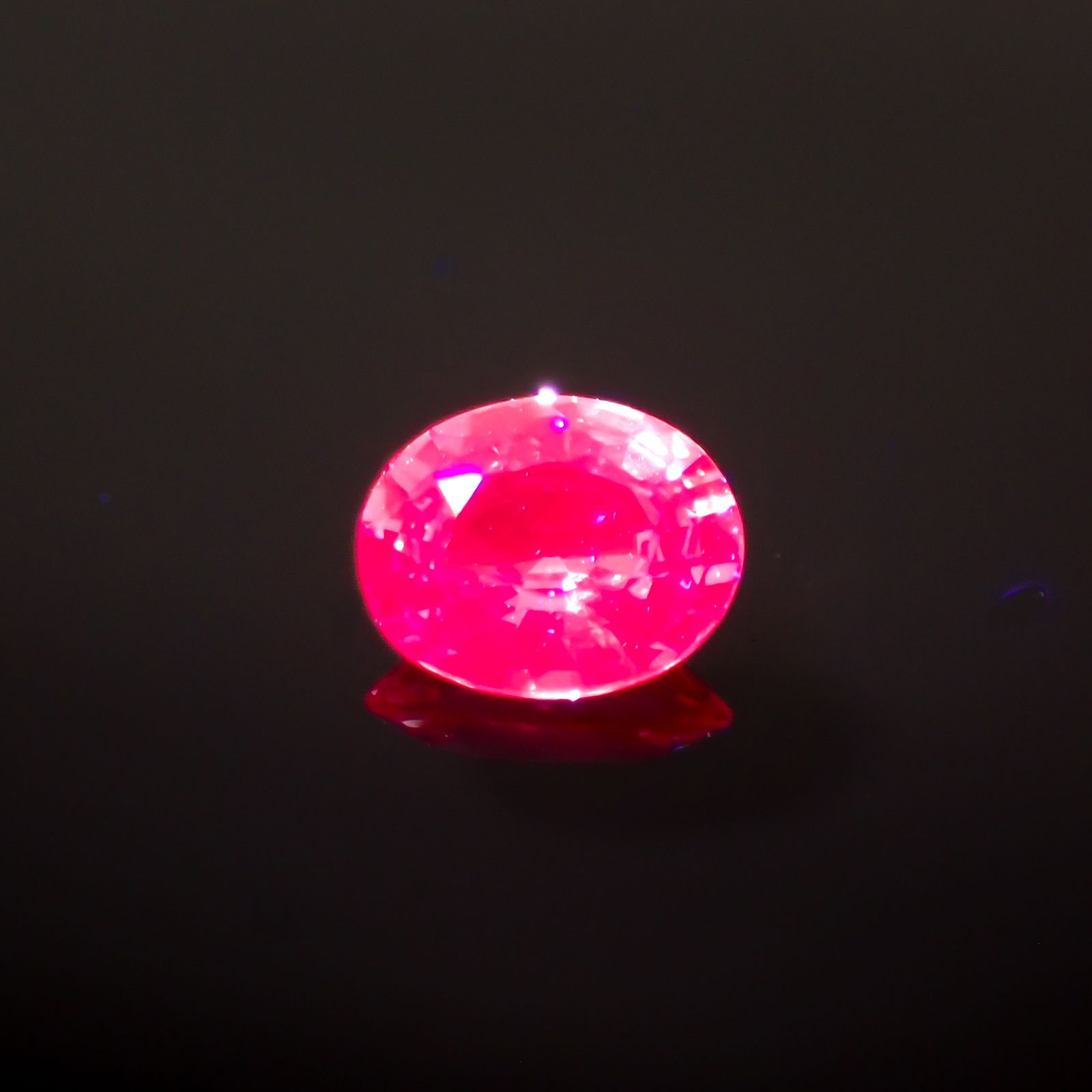 パパラチャサファイア(宝石名サファイア/別名パパラチャ・サファイア)スリランカ産 0.346ct DGL鑑付[230421632]4.91x3.97mm前後