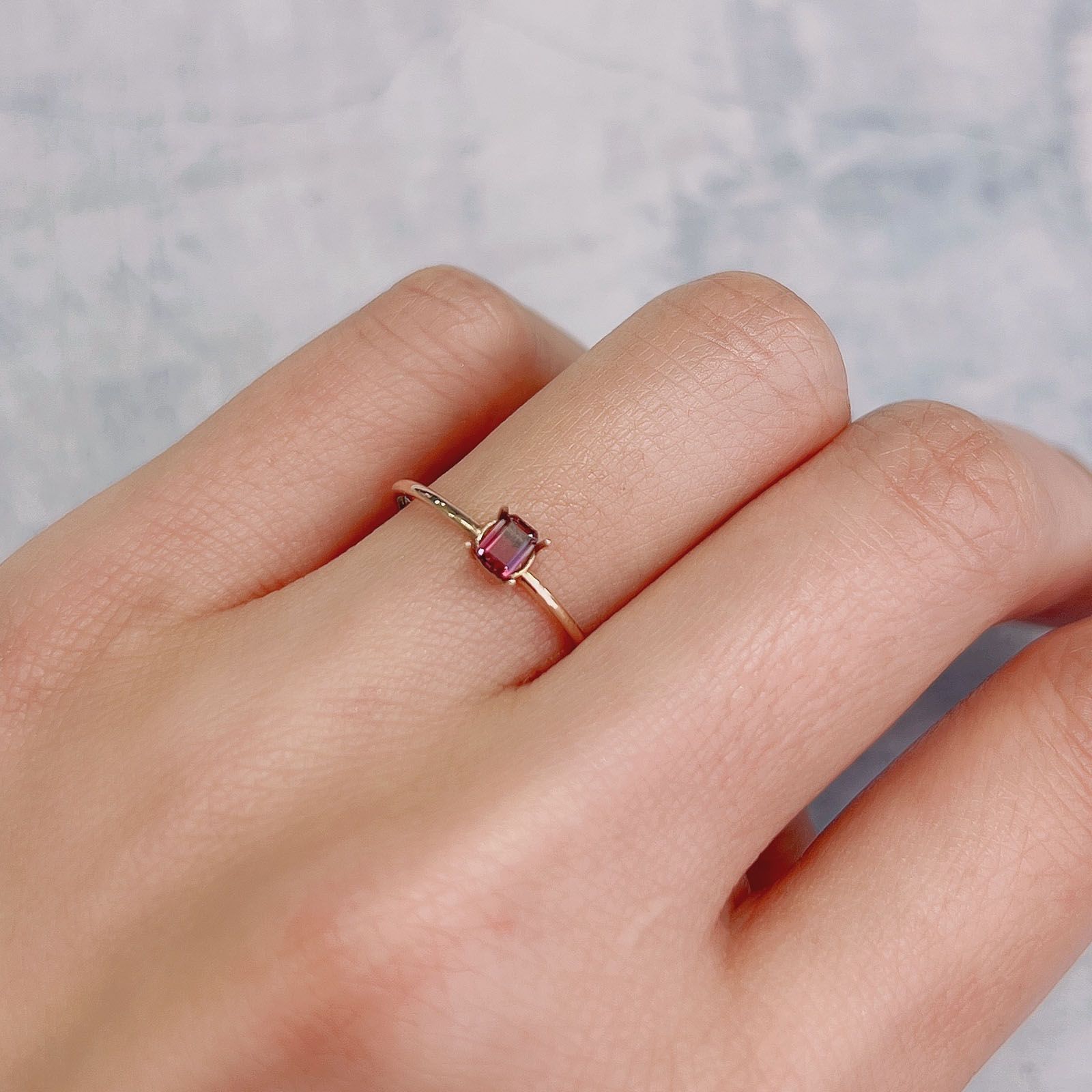 バイカラーサファイア(宝石名バイカラー・サファイア) タンザニア産 0.18ct 識別済[20106699]3.7×2.6mm前後