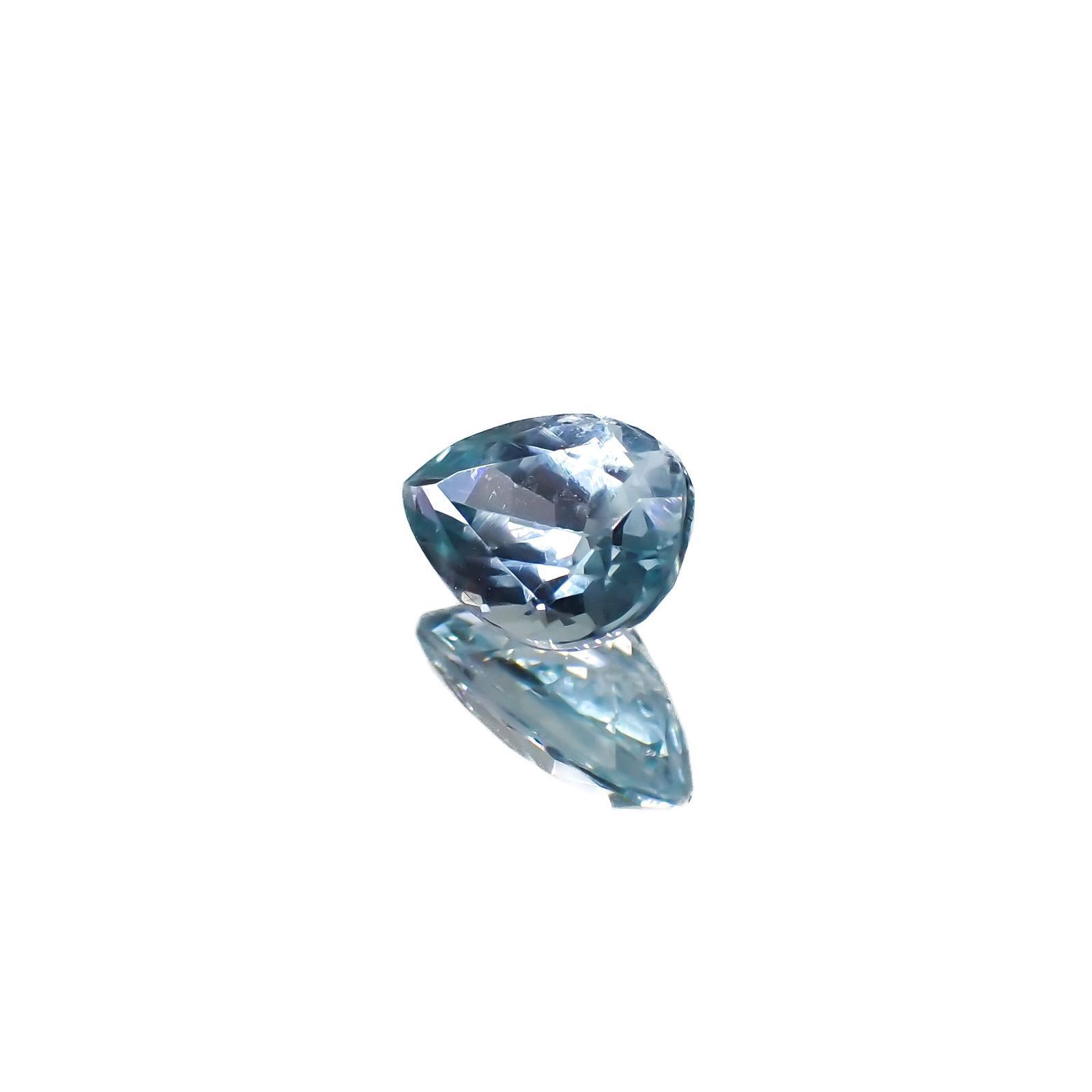 シーフォームカイヤナイト(宝石名カイヤナイト)タンザニア産 1.66ct 識別済[220616286]8.9x6.1mm前後