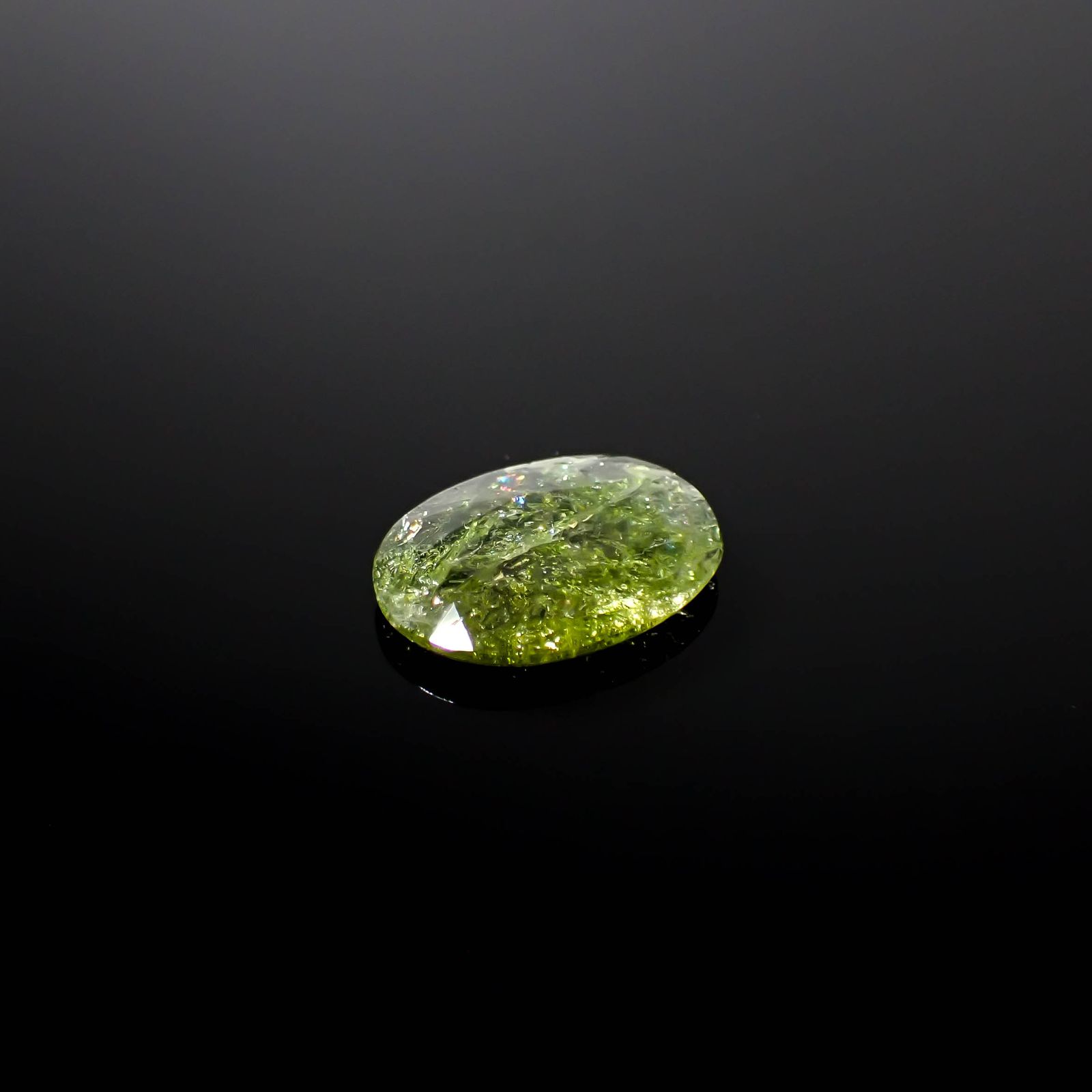 ◇リバーシブル◇イリデッセンスクロムトルマリン(宝石名トルマリン)ケニア産 2.42ct 識別済[240928938]13x9.4mm前後