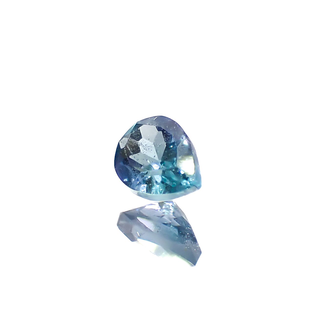 ブルーグリーンコーネルピン(宝石名ブルーグリーン・コーネルピン)タンザニア産 0.15ct 識別済[240527677]3.8x2.8mm前後