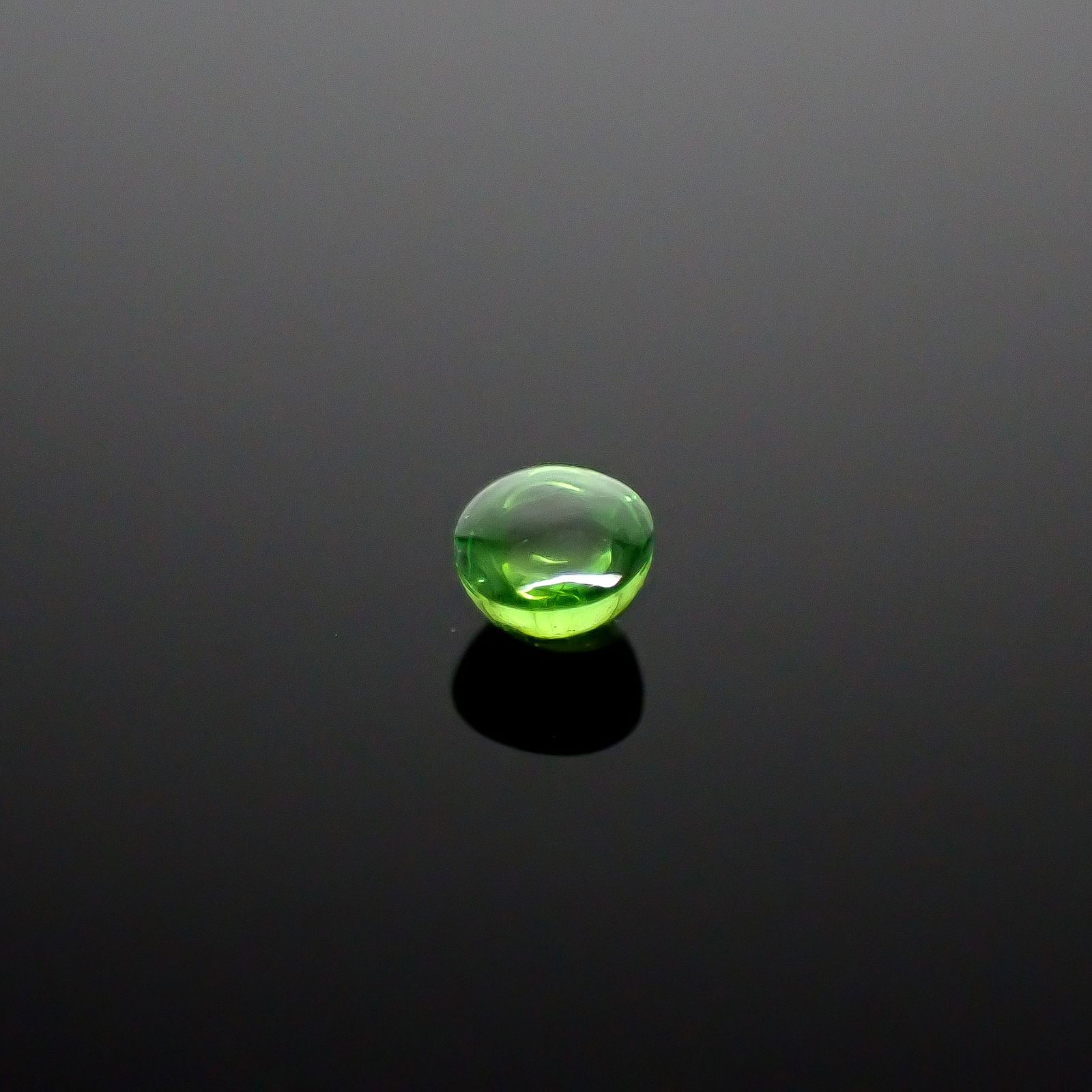 デマントイドガーネット ロシア産 0.063ct[240628245]2x2mm前後