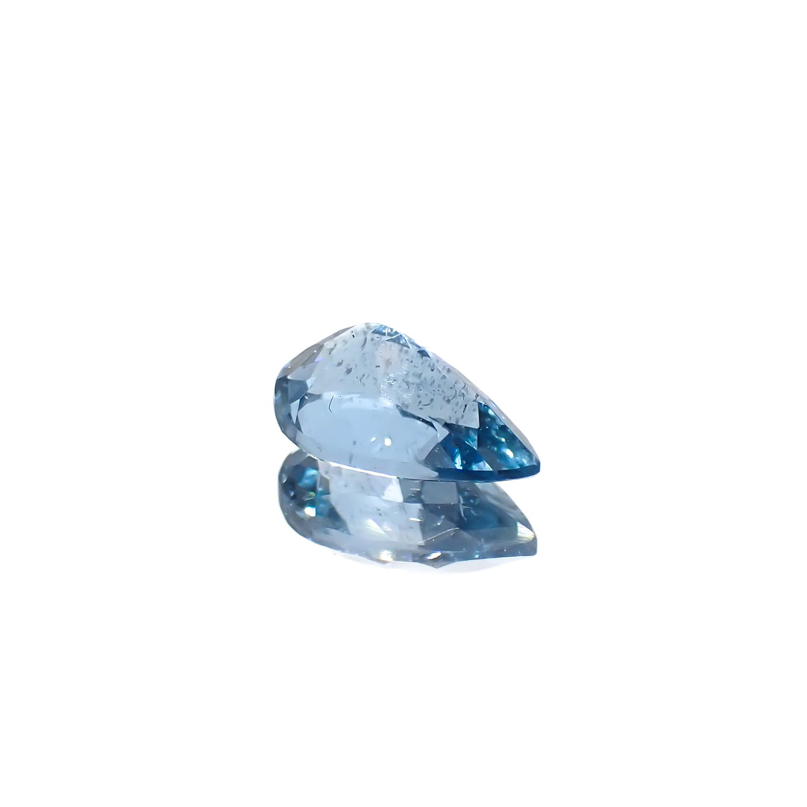 アクアマリン サンタマリアカラー マダガスカル産 0.80ct[240326967]7.9x5.1mm前後