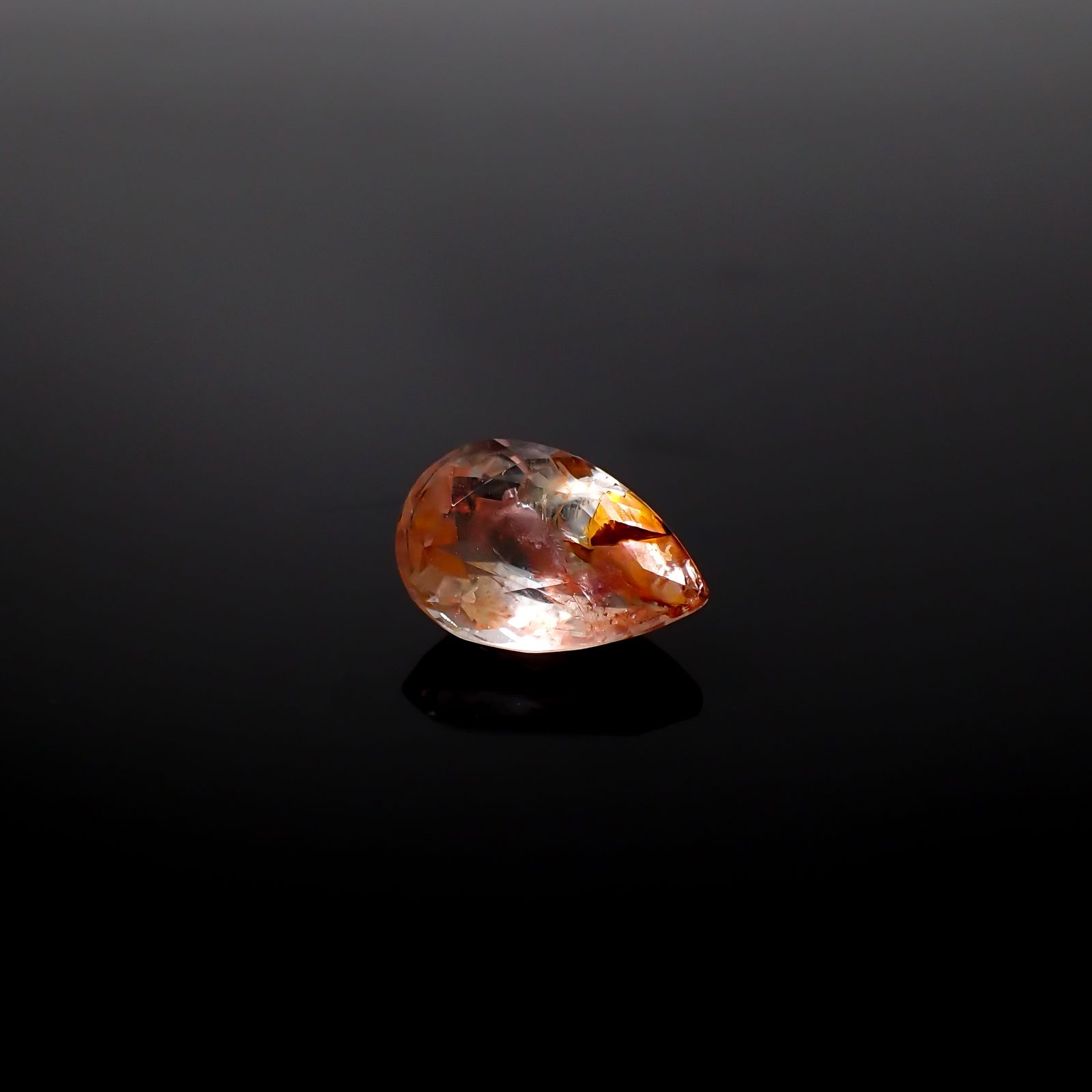 オーロラクォーツ ブラジル産 4.09ct / 13.6x9.2mm前後 [260331889]