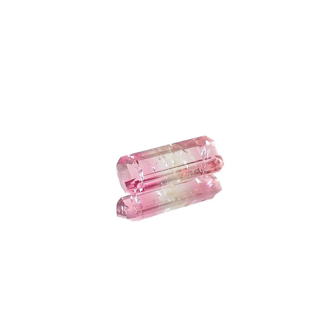 バイカラートルマリン アフガニスタン産 0.53ct [250730927]8.3x3.2mm前後