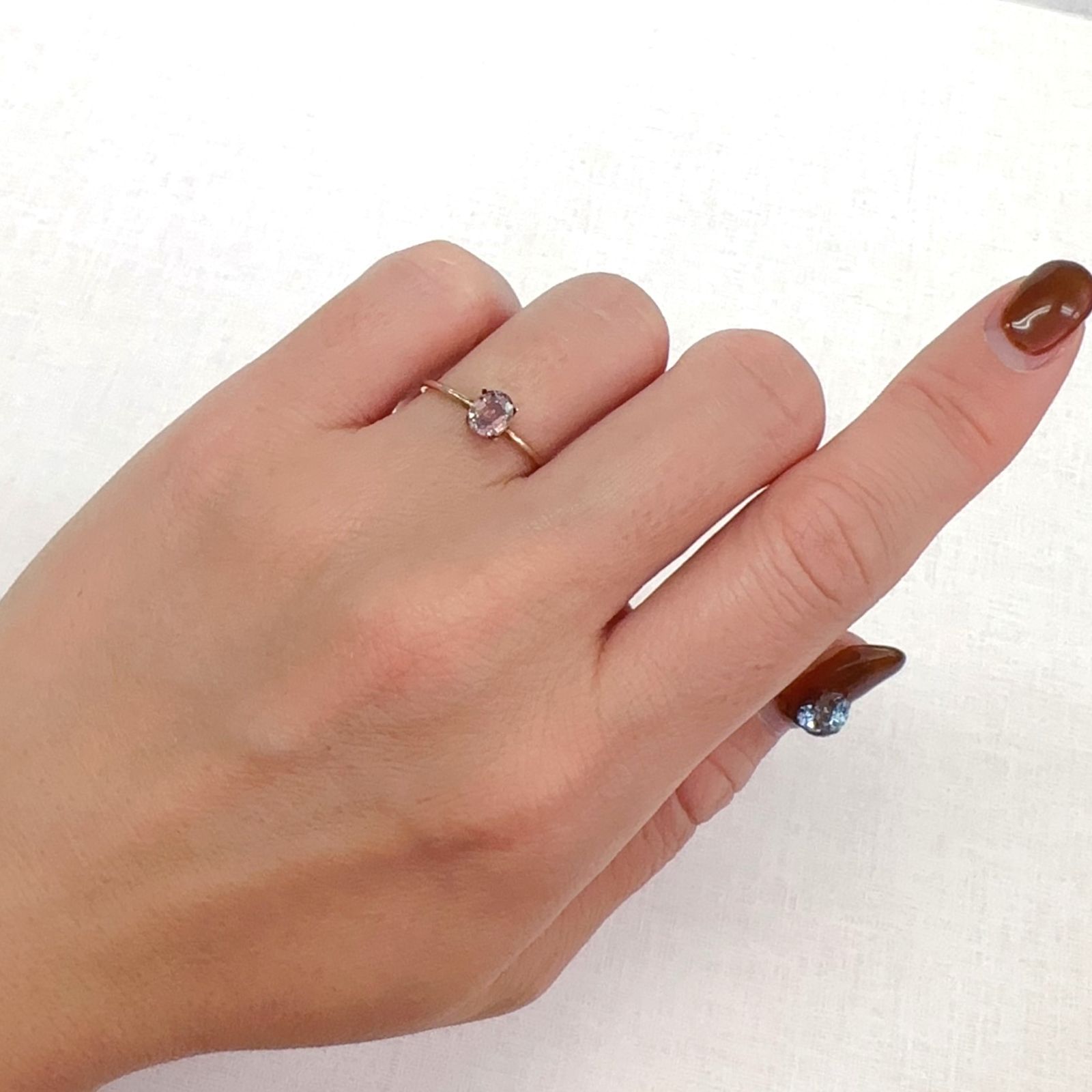 カラーチェンジサファイア 非加熱(宝石名サファイア)タンザニア産 0.68ct 識別済[231124229]5.5x4.4mm前後